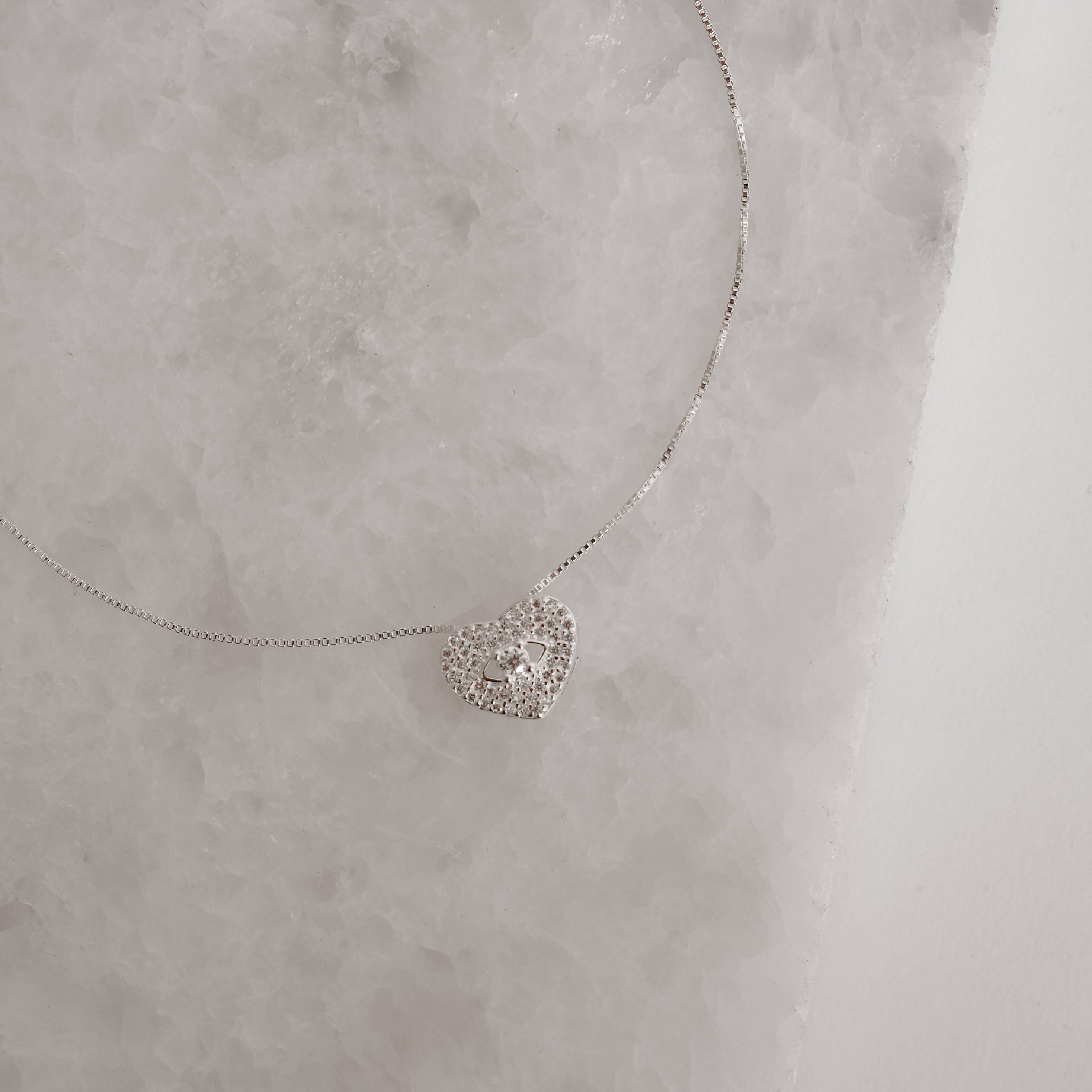 Imagem Secundária Colar coração cravejado detalhe olho 13mm 45cm