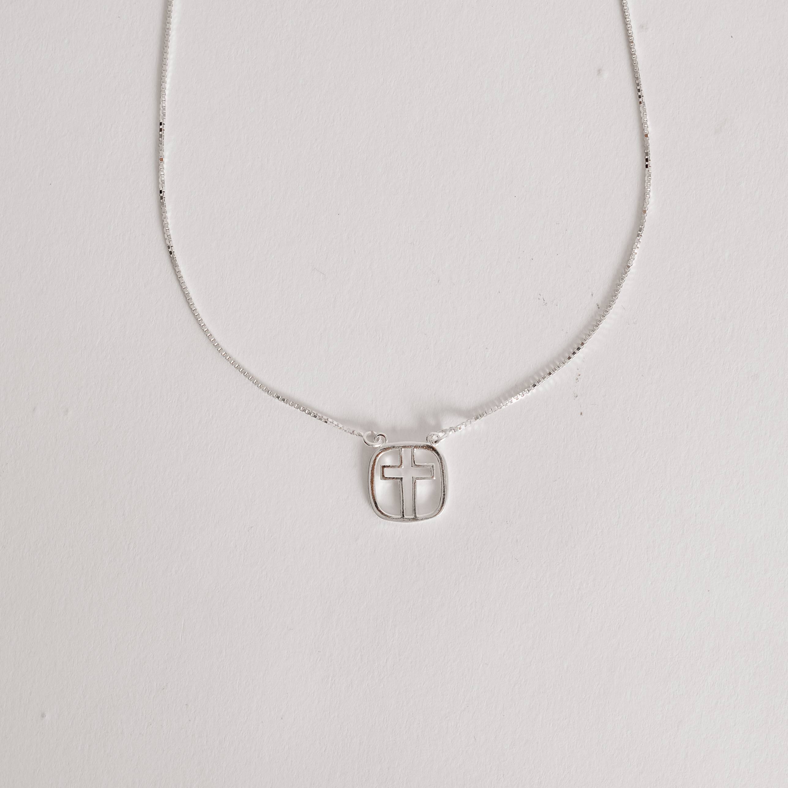 Imagem Secundária Escapulário medalhas cruz vazadas v15 60cm