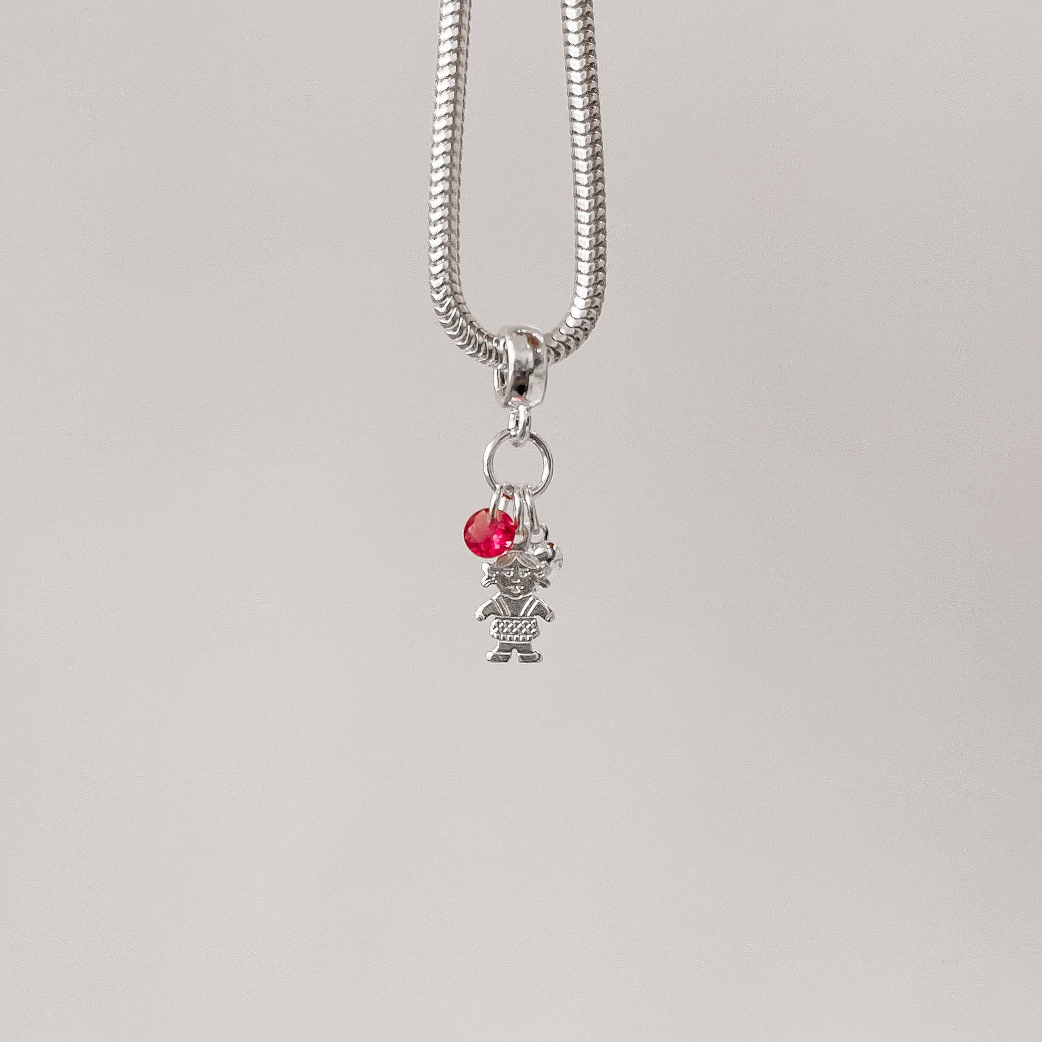 Berloque pingente patuá menina