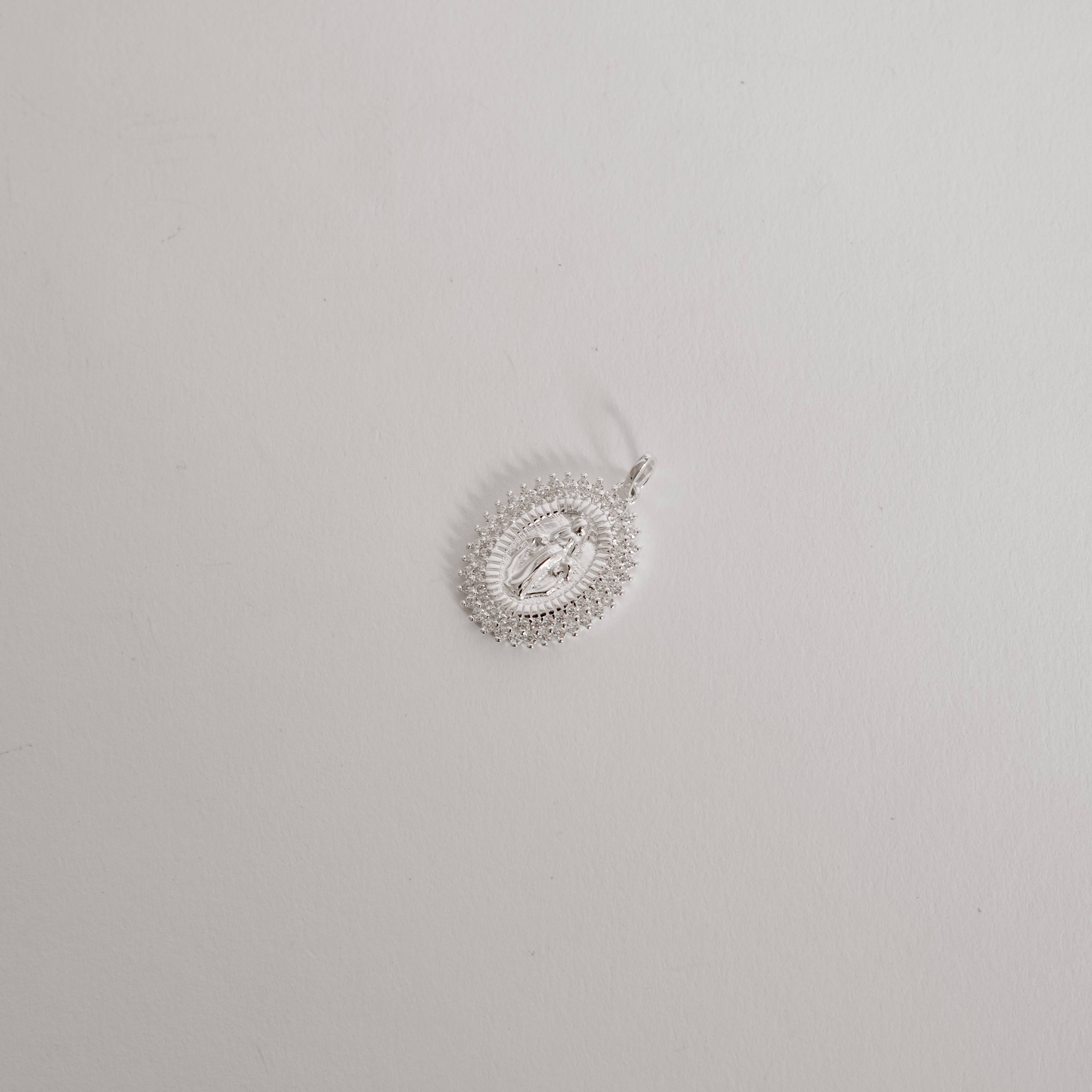 Imagem Secundária Pingente medalha Nsa. Sra. das Graças com cravejado duplo 21mm 