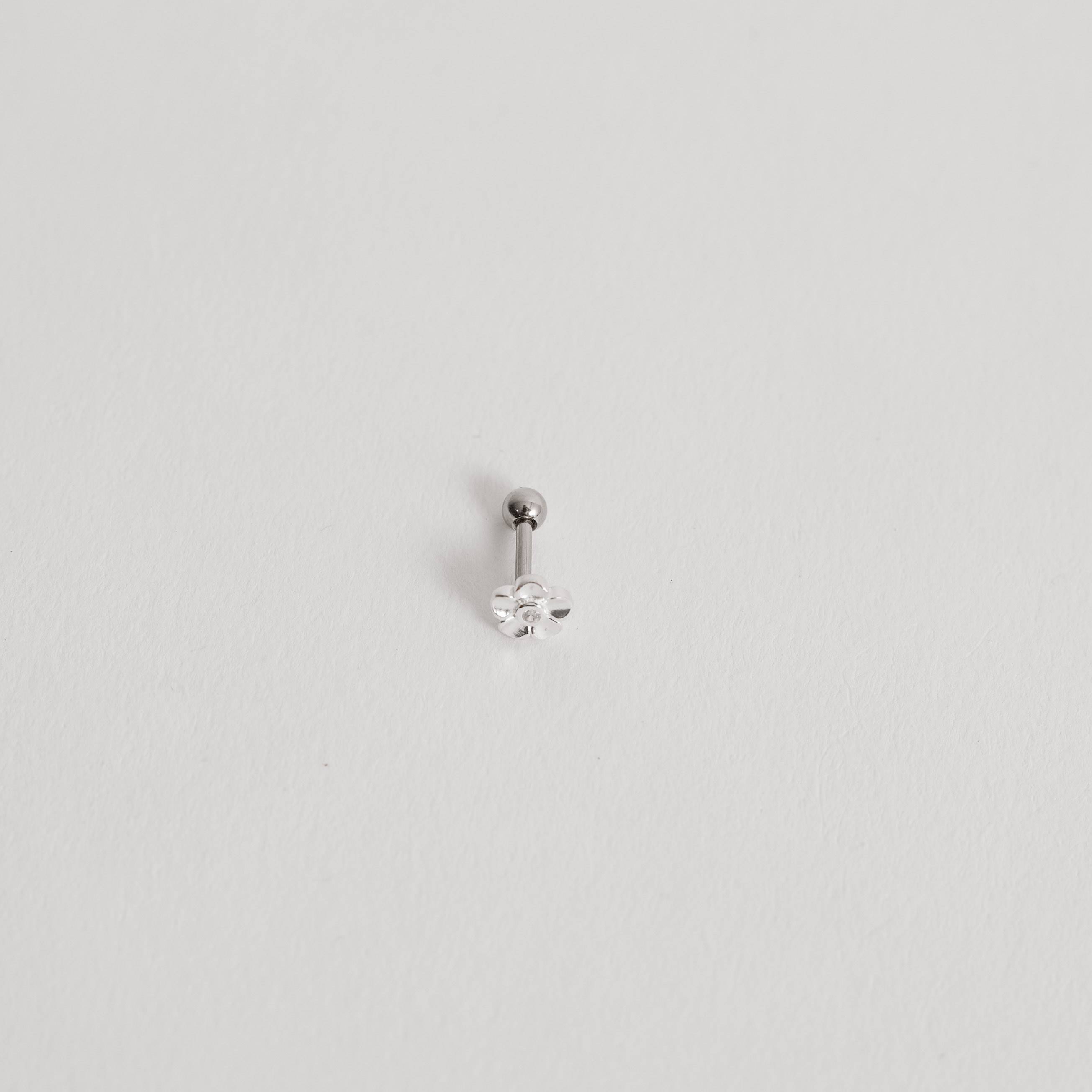 Imagem Secundária Piercing haste flor com zircônia 5mm