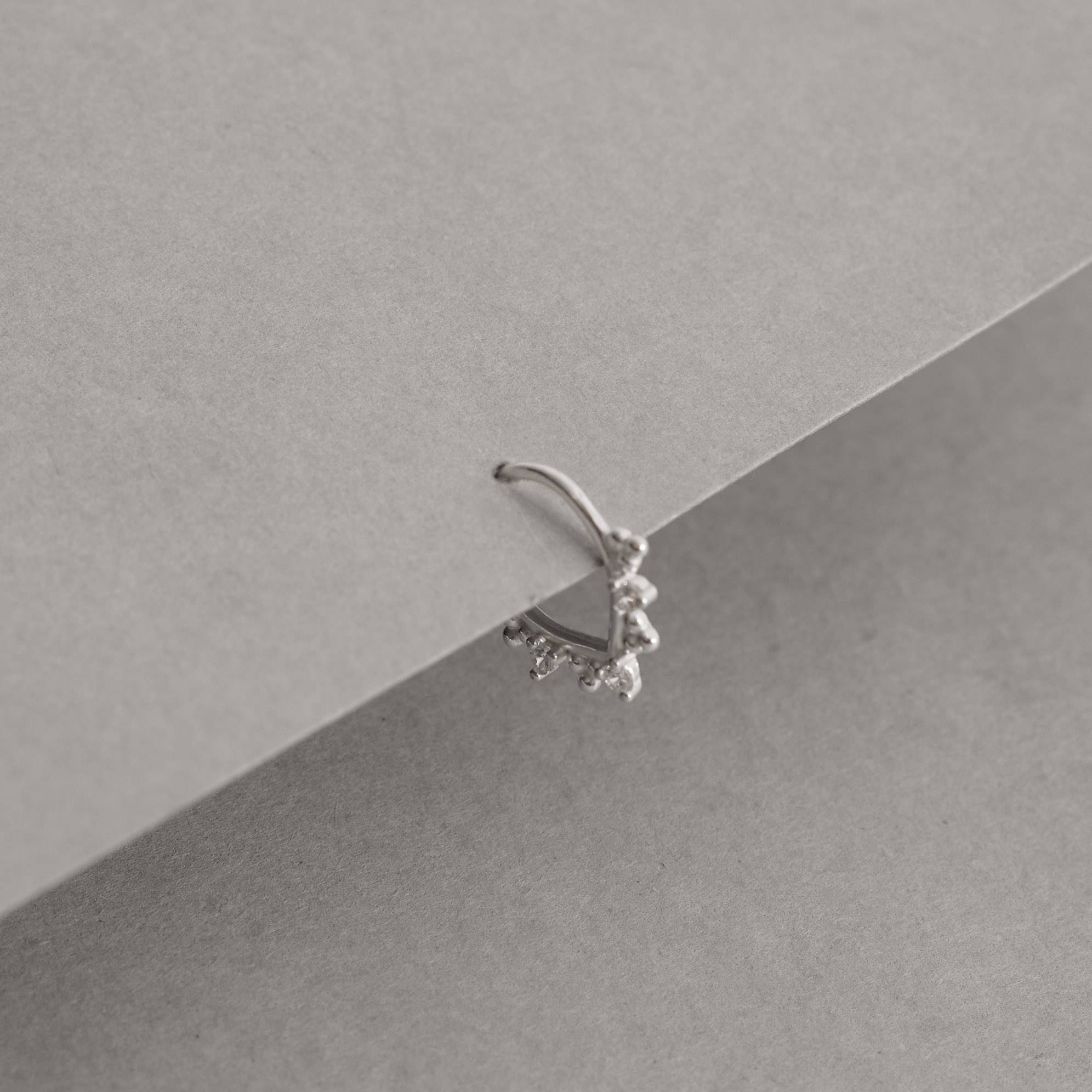 Imagem Secundária Piercing argola gota rendada com zircônias 9mm