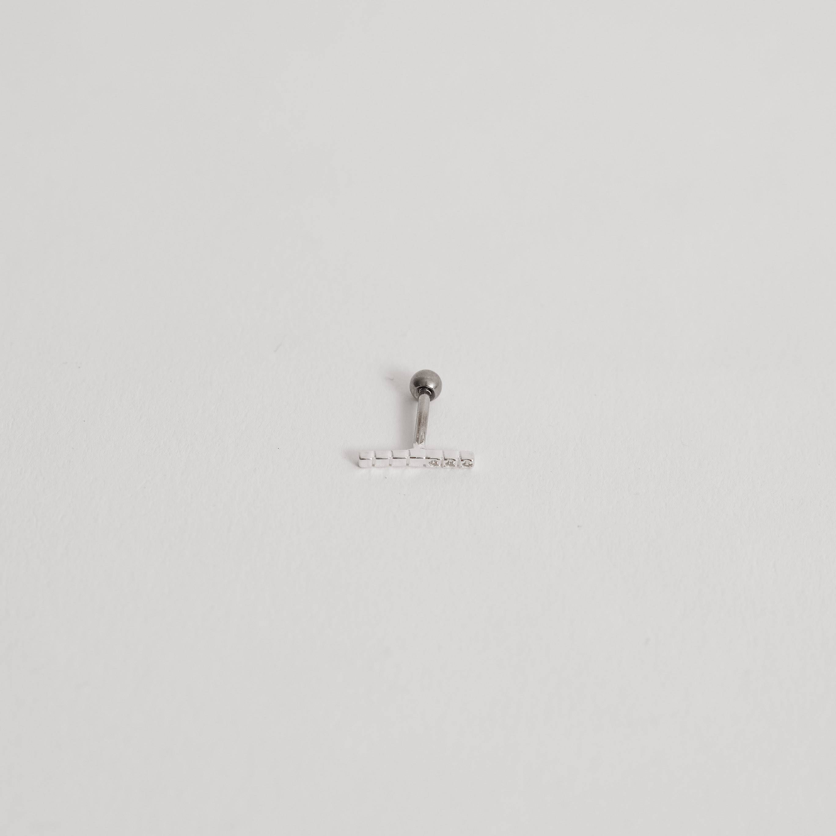 Imagem Secundária Piercing haste palito com zircônias 10mm