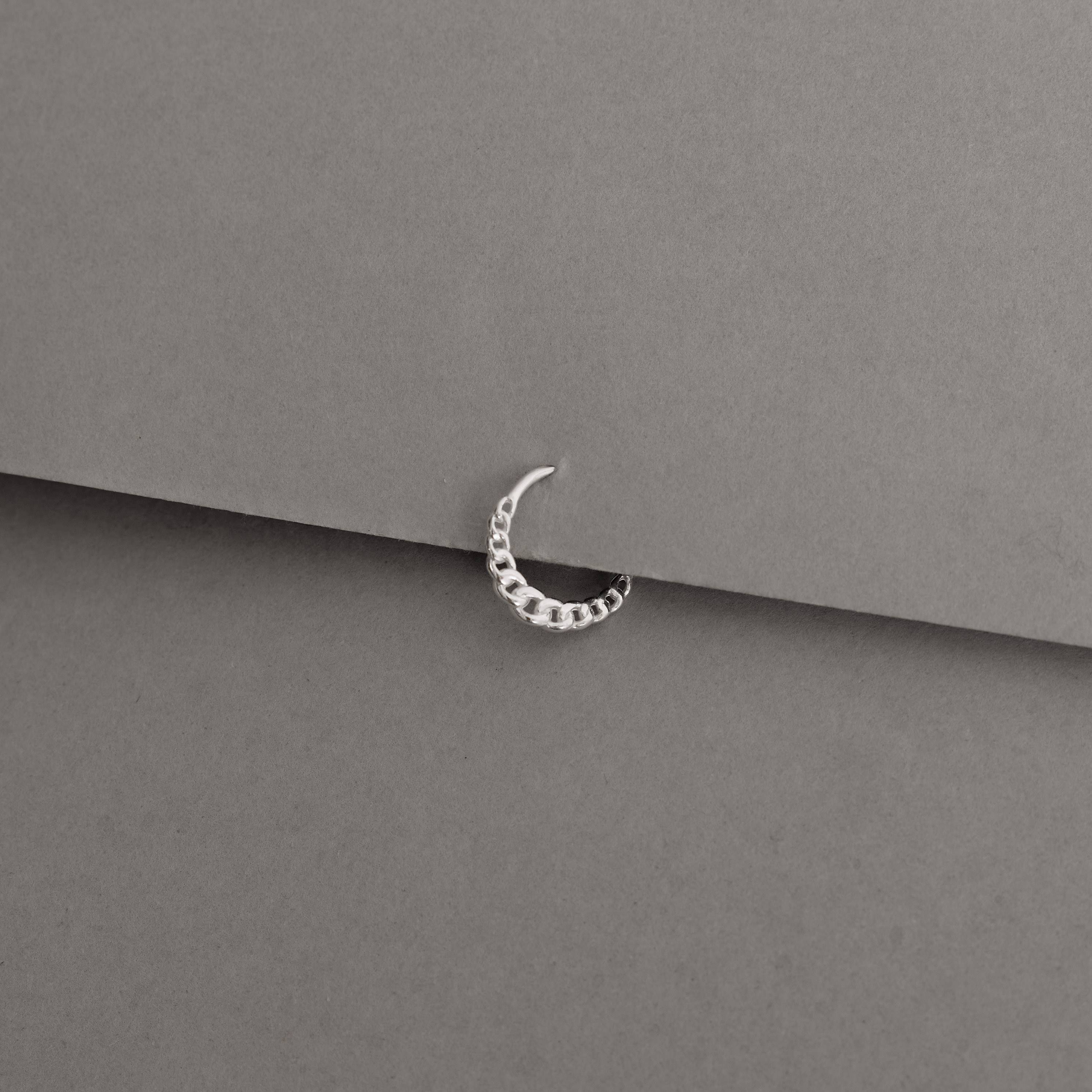 Imagem Secundária Piercing argola 11mm detalhe elos trançados orelha esquerda
