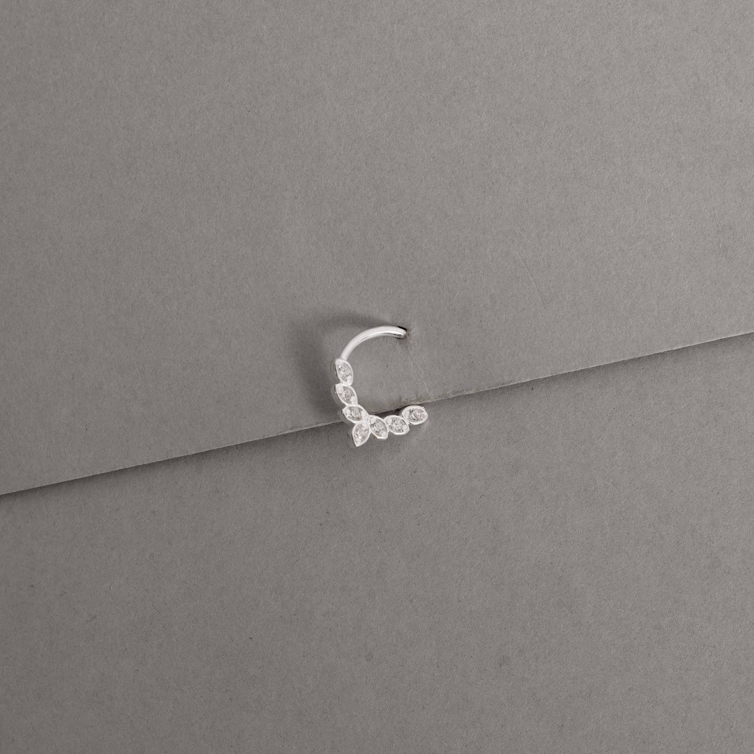 Imagem Secundária Piercing argola 10mm 7 zircônias orelha esquerda