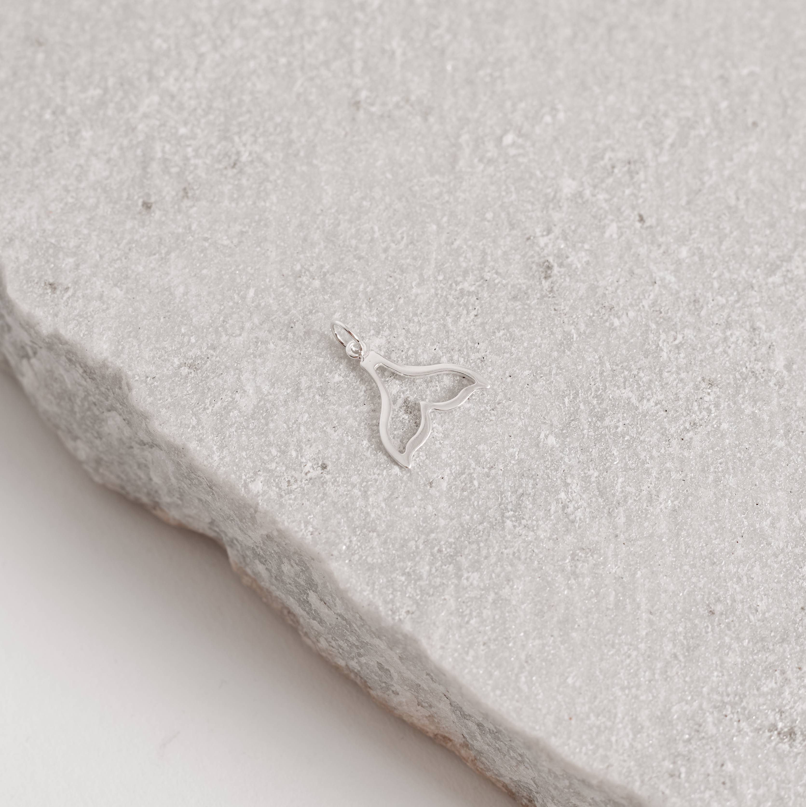 Imagem Pingente sereia vazada 15mm