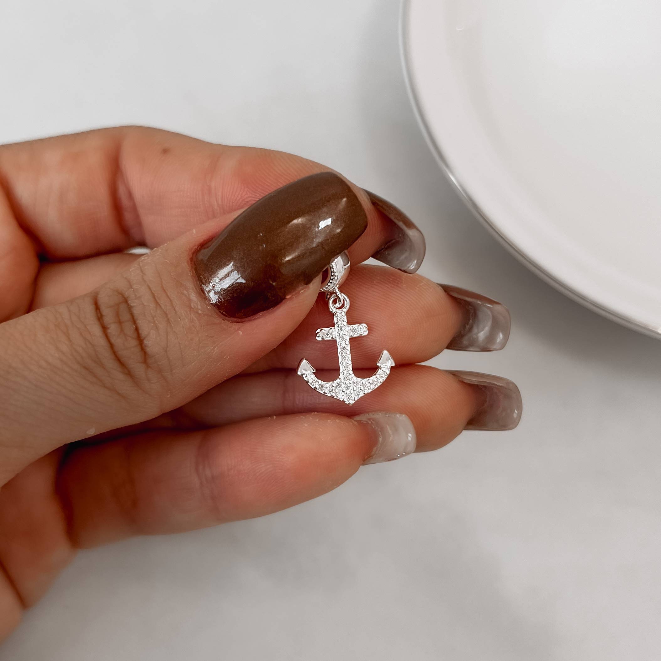 Imagem Secundária Berloque pingente âncora cravejada 14mm