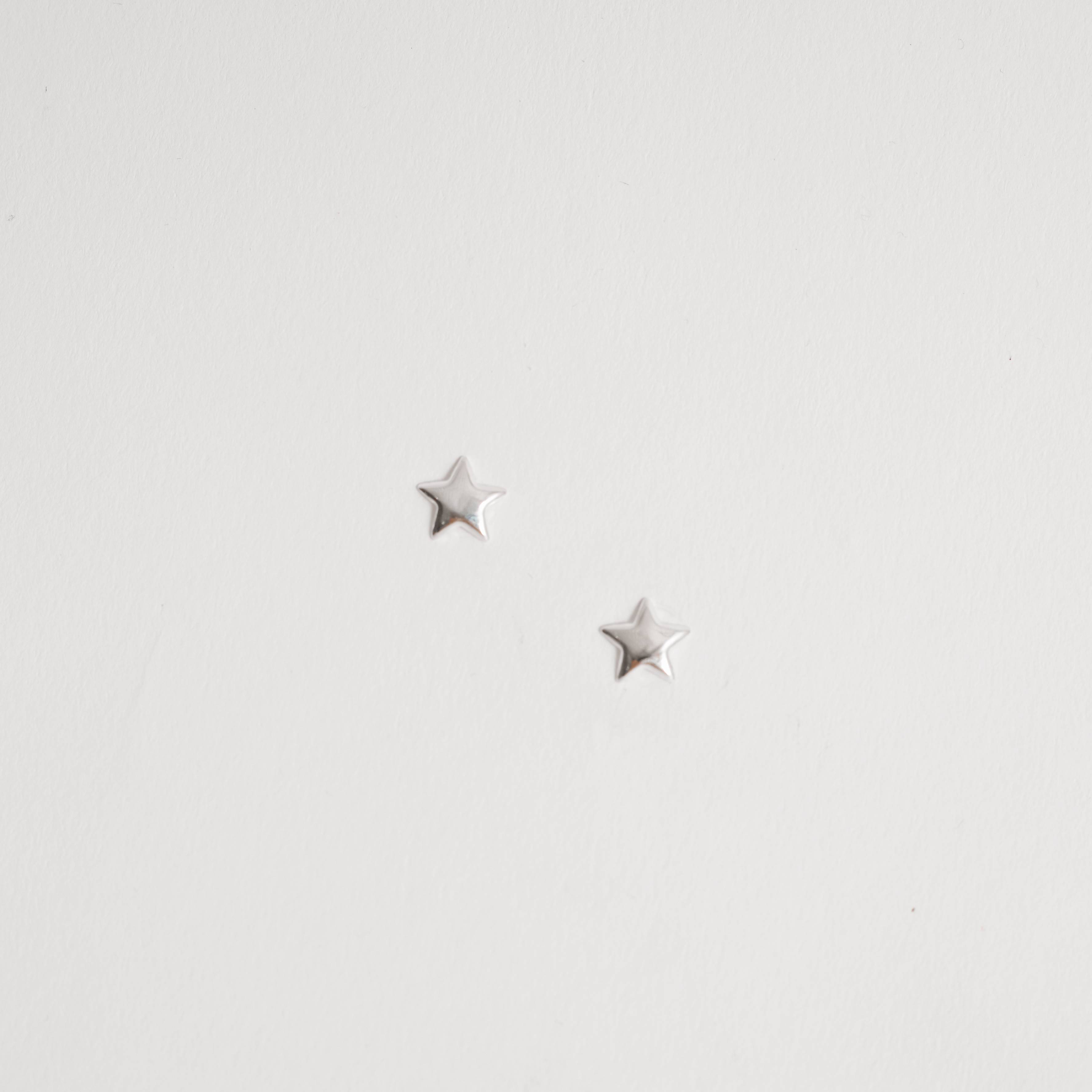 Imagem Secundária Brinco estrela 8mm