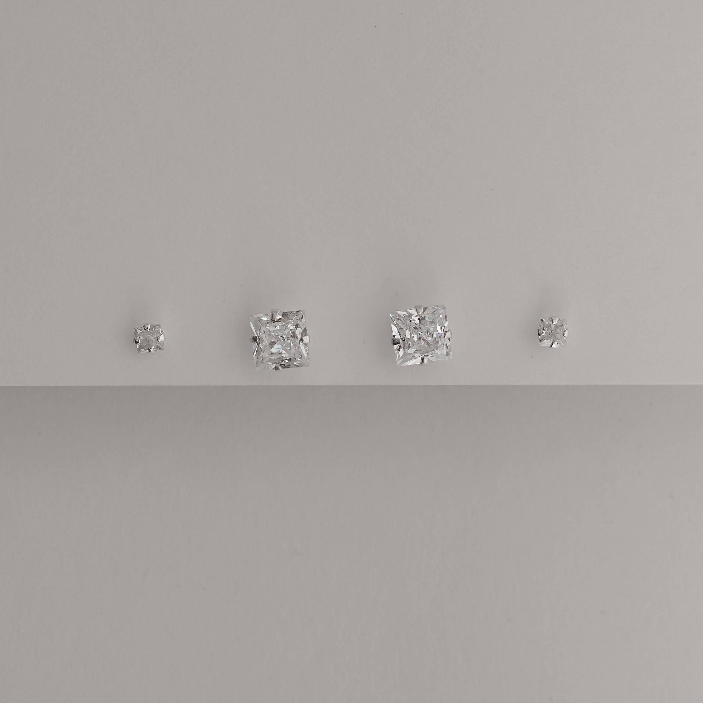 Imagem Secundária Dupla zircônias quadradas 3 e 6mm