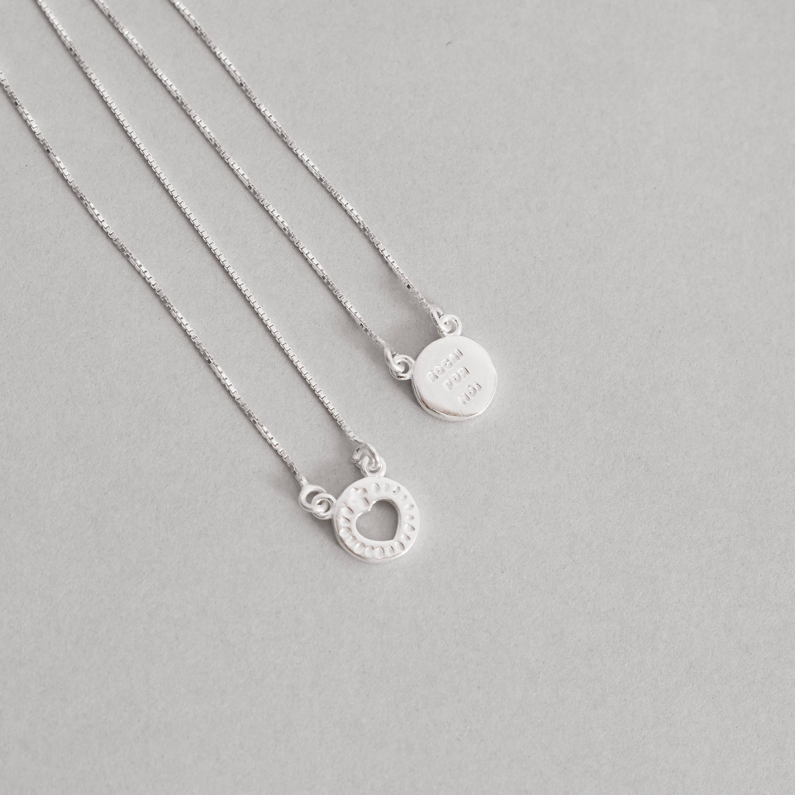 Imagem Secundária Escapulário medalhas rogai por nós e coração vazado v12 60cm