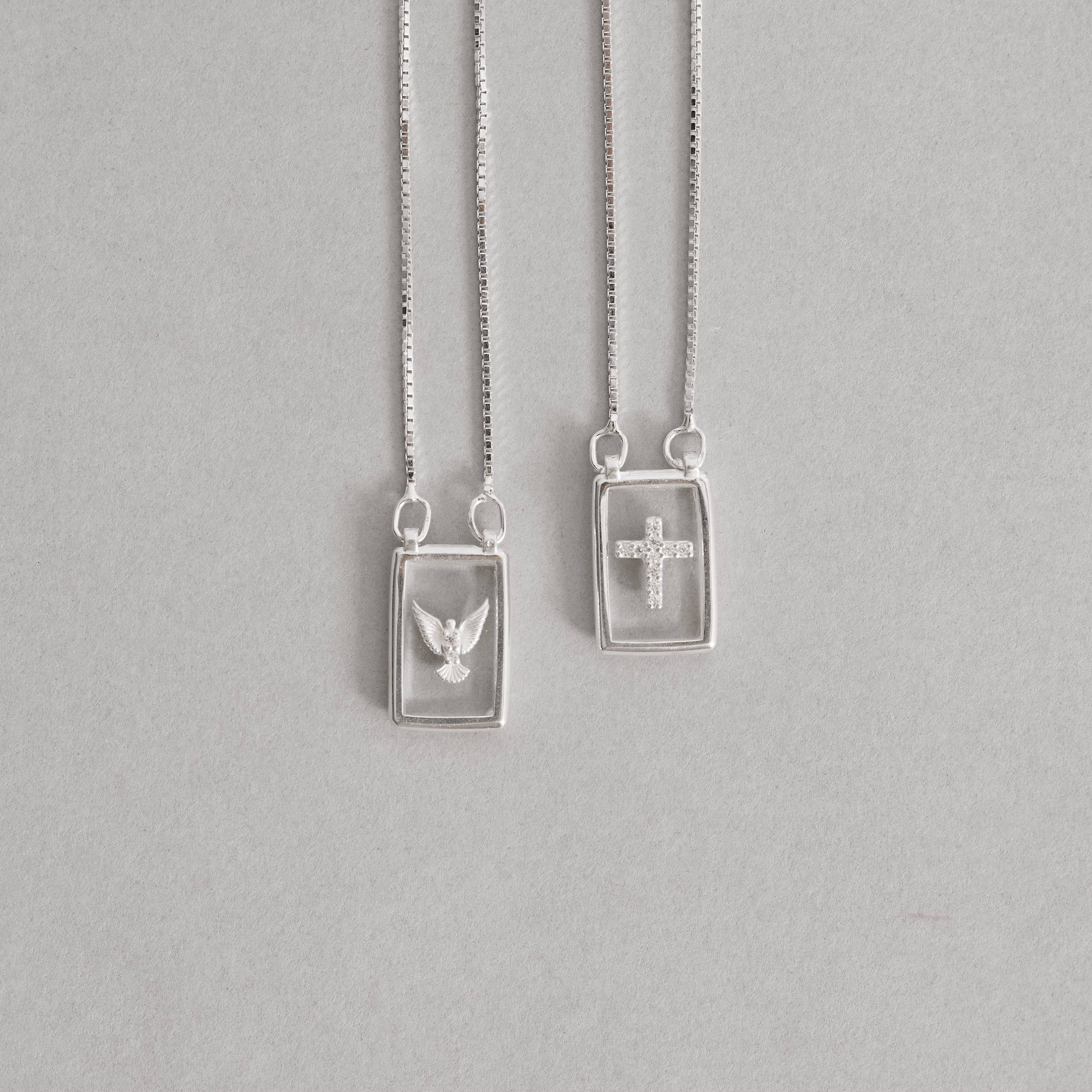 Imagem Escapulário placas Espirito Santo e cruz cravejada v15 60cm