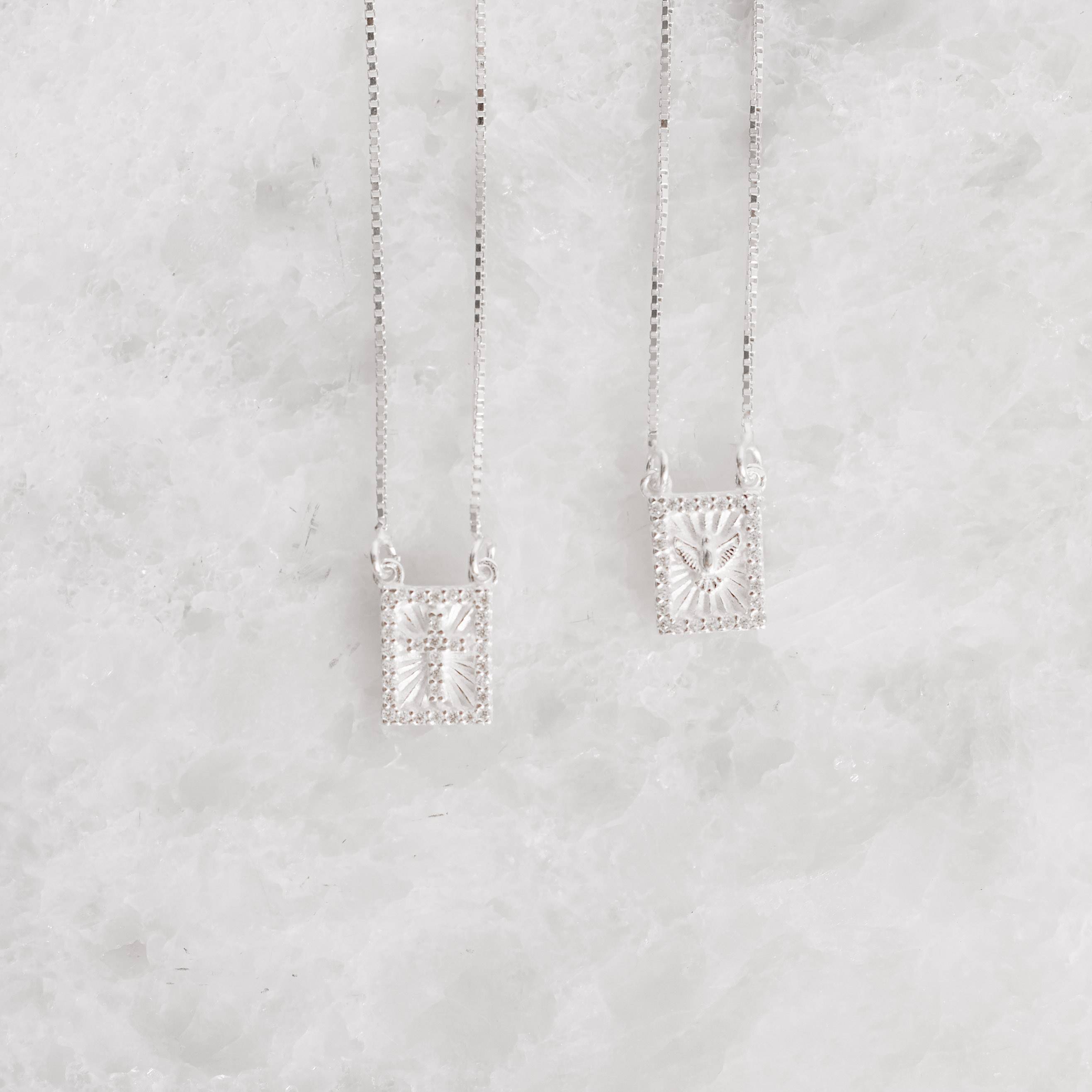 Imagem Escapulário medalhas cruz e Espírito Santo cravejados v15 60cm