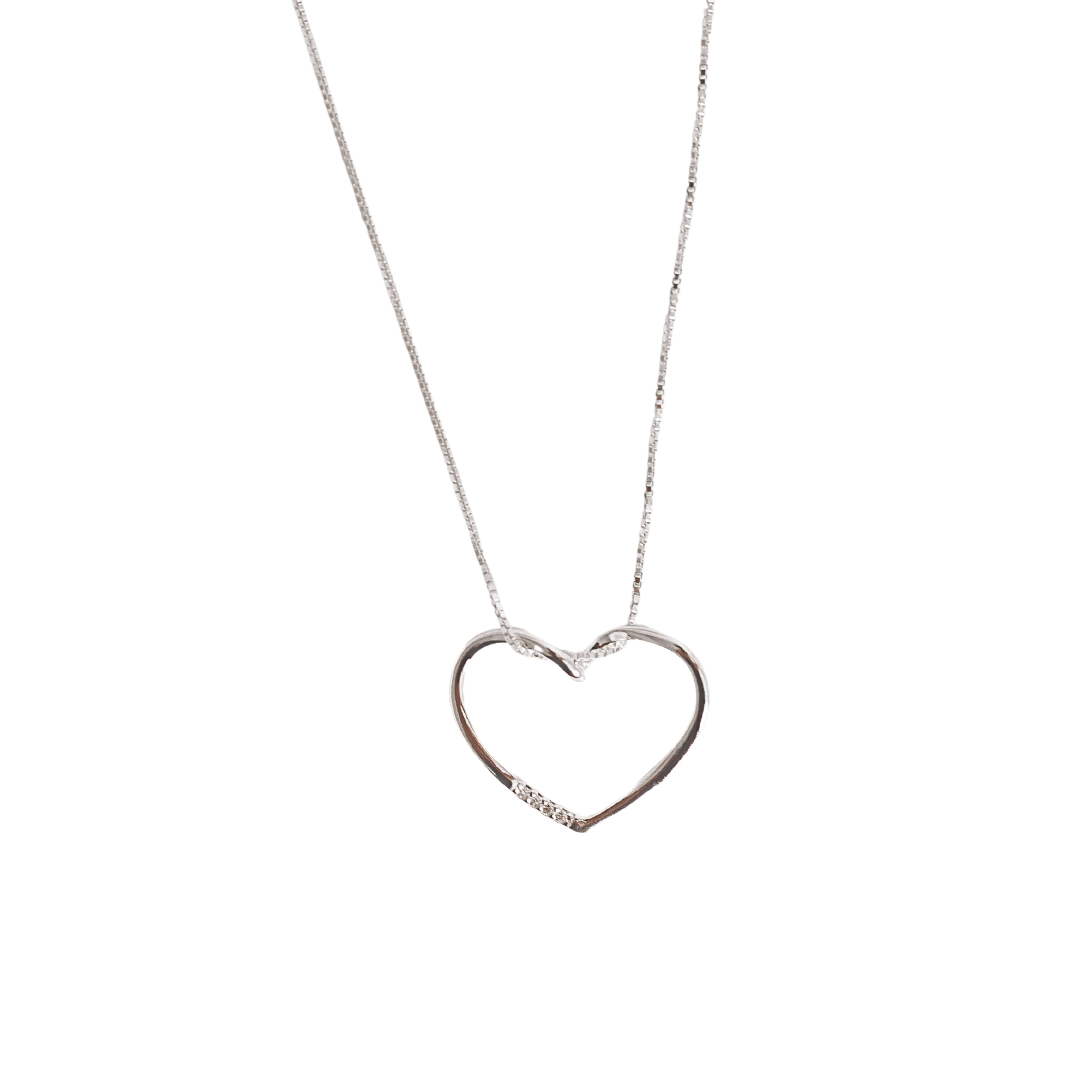 Imagem Colar pingente coração vazado com cravejado 20mm 45cm