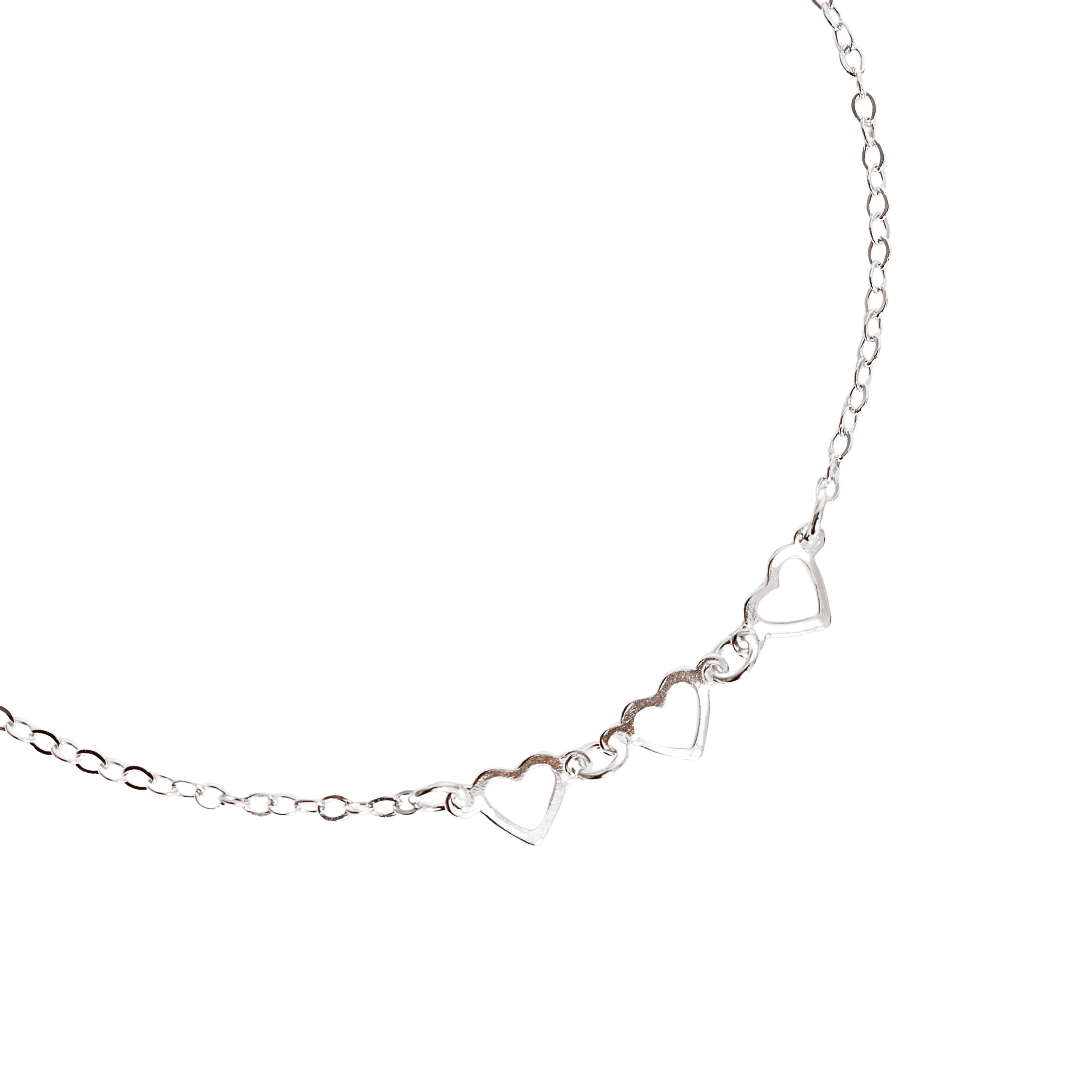 Imagem Pulseira entremeio corações vazados 6mm corrente cadeado 19cm