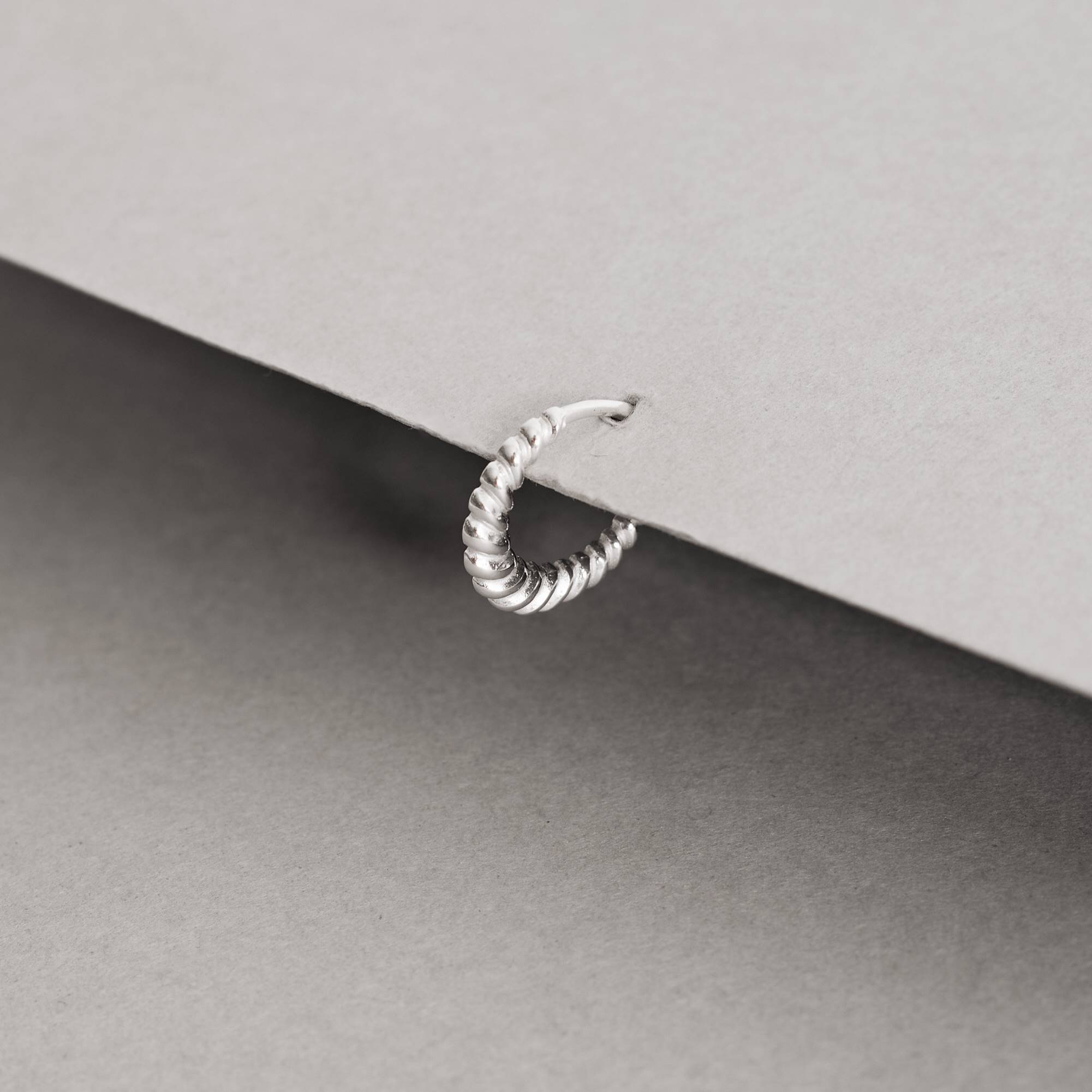 Imagem Secundária Piercing argola detalhe torcido 12mm