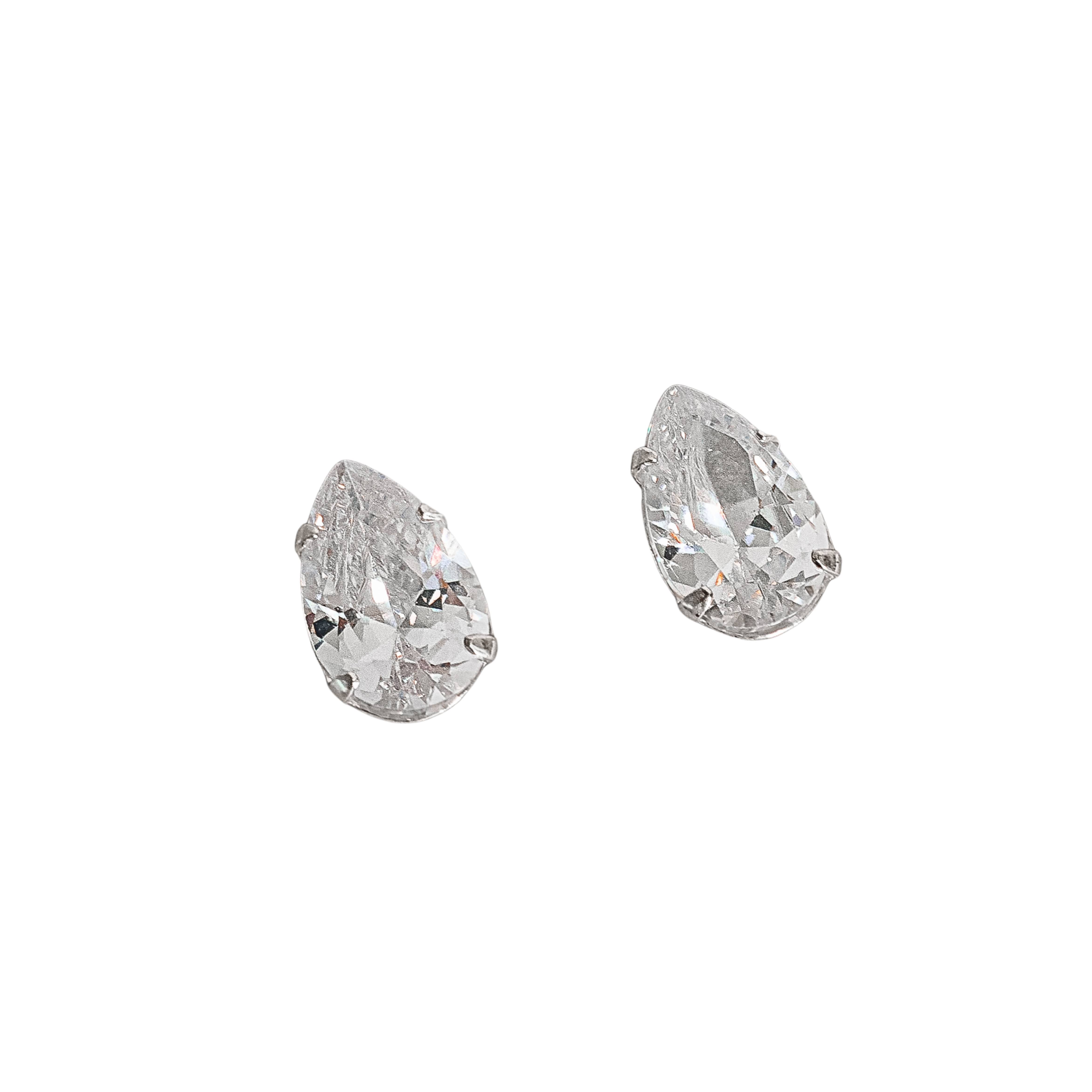 Brinco zircônia gota 12mm