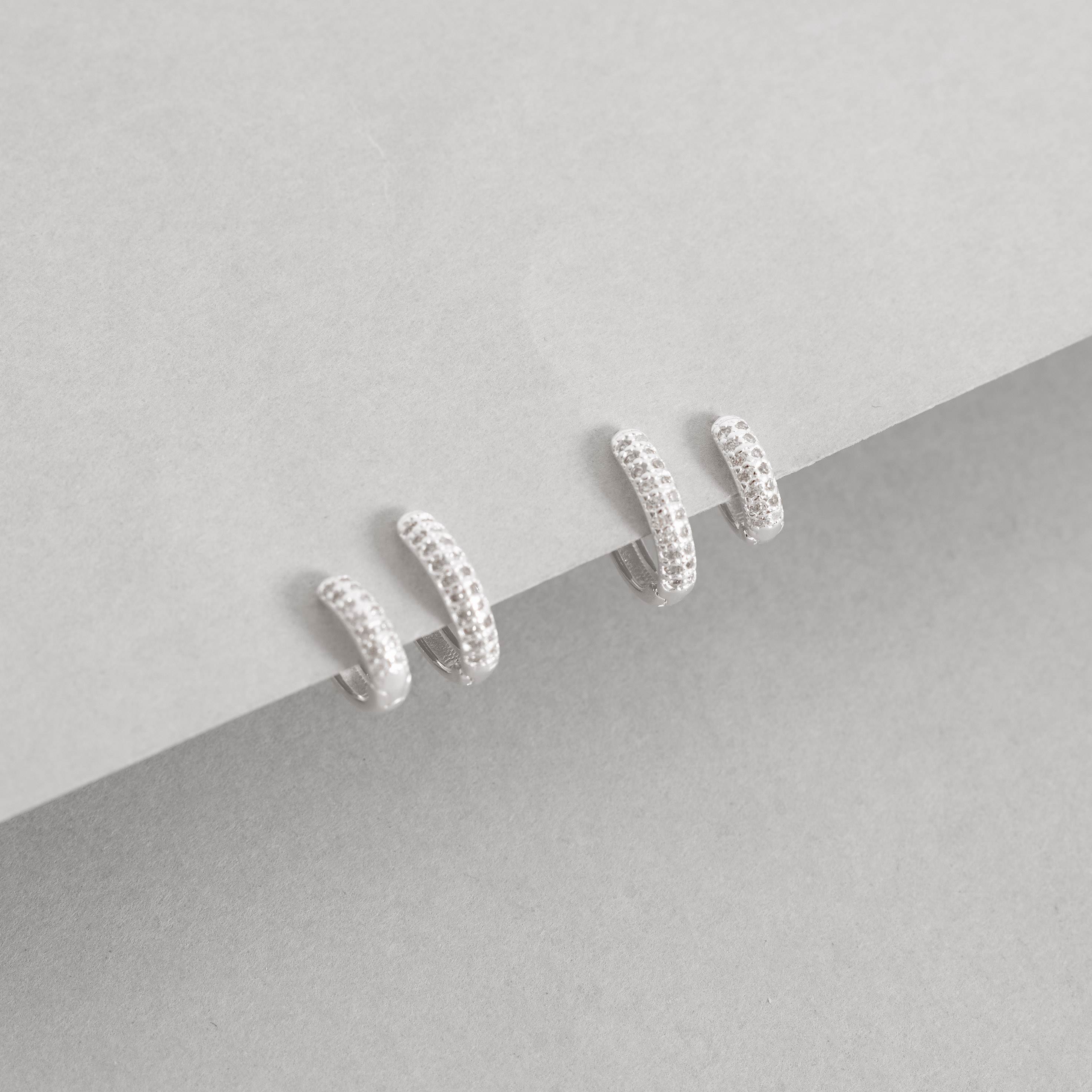 Imagem Dupla argolas click 10 e 13mm cravejado duplo