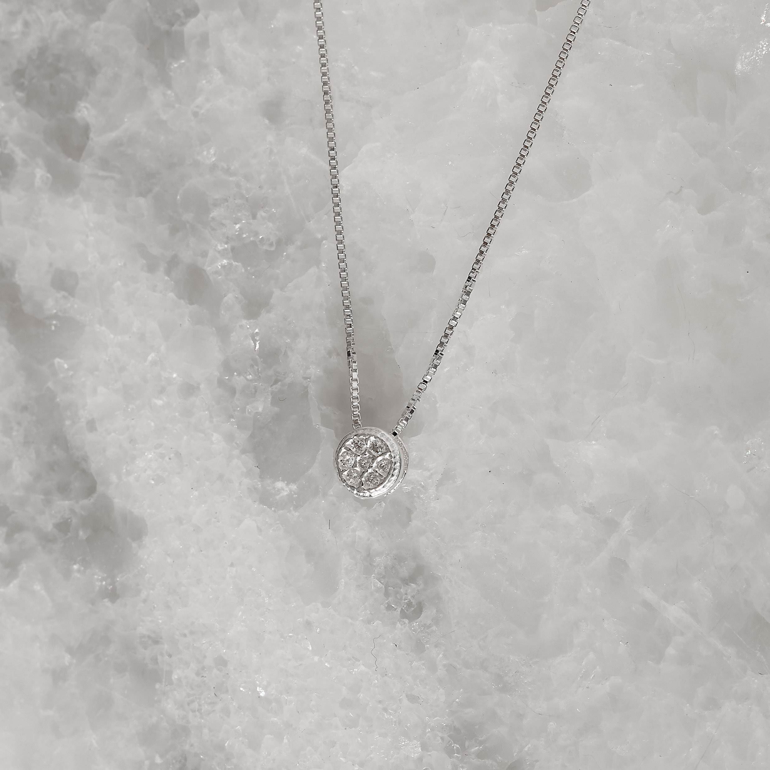 Imagem Secundária Colar círculo cravejado caixa alta 5mm 40cm