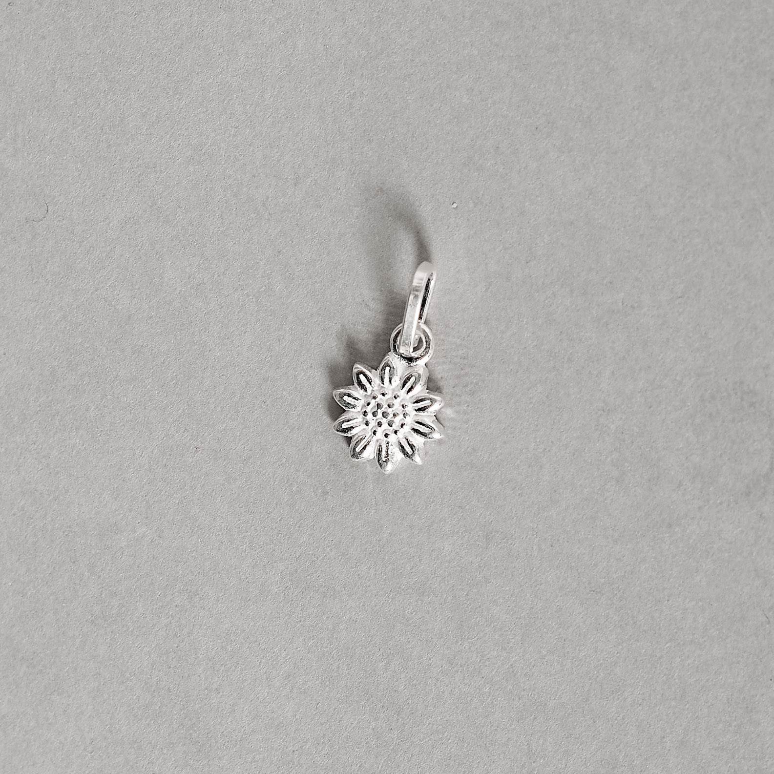 Imagem Secundária Pingente margarida 8mm