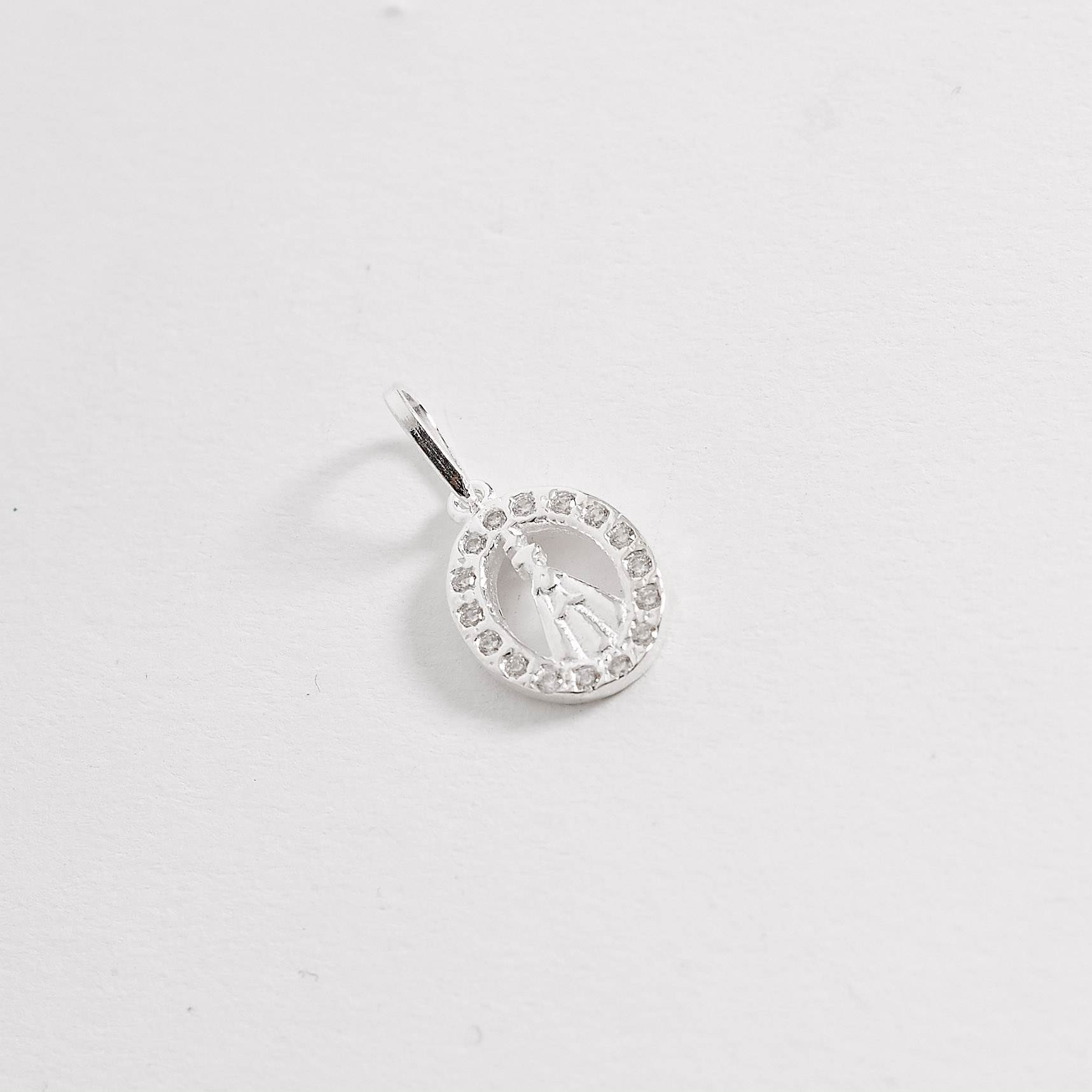 Imagem Secundária Pingente medalha Nsa. Sra. Aparecida vazada cravejada 12mm