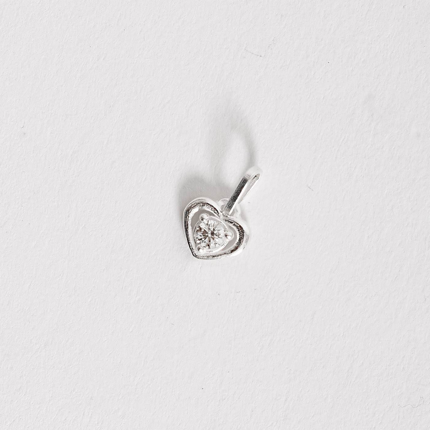 Imagem Pingente coração vazado com zircônia 8mm