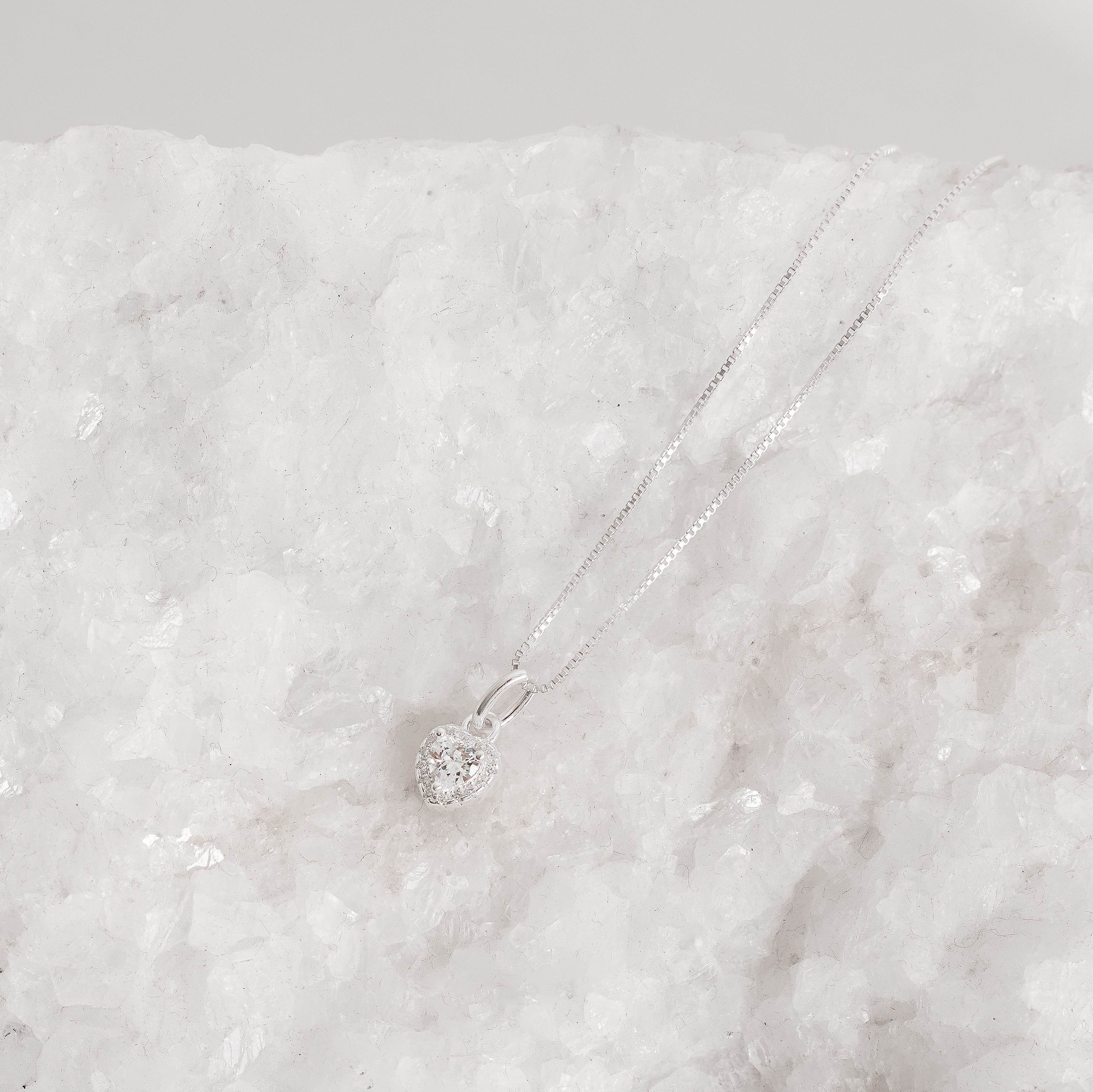 Imagem Secundária Colar pingente zircônia coração com cravejado cristal 7mm 40cm