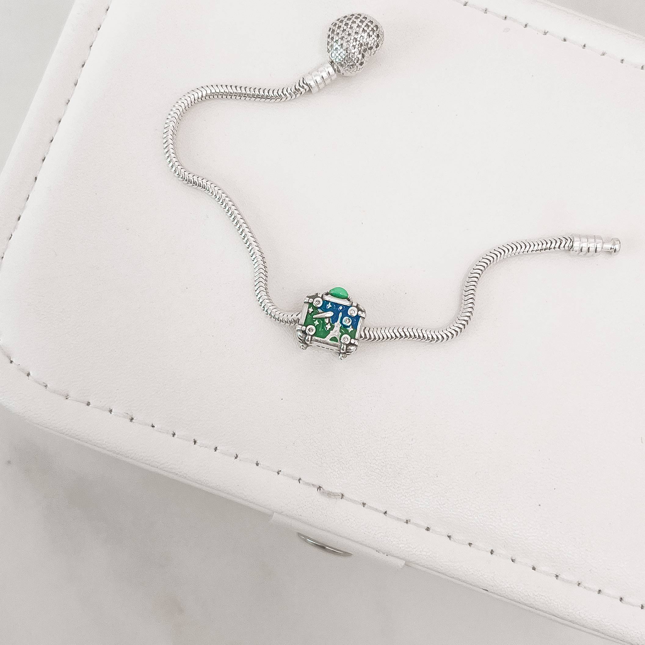 Imagem Secundária Berloque separador mala com zircônias resina 12mm envelhecido