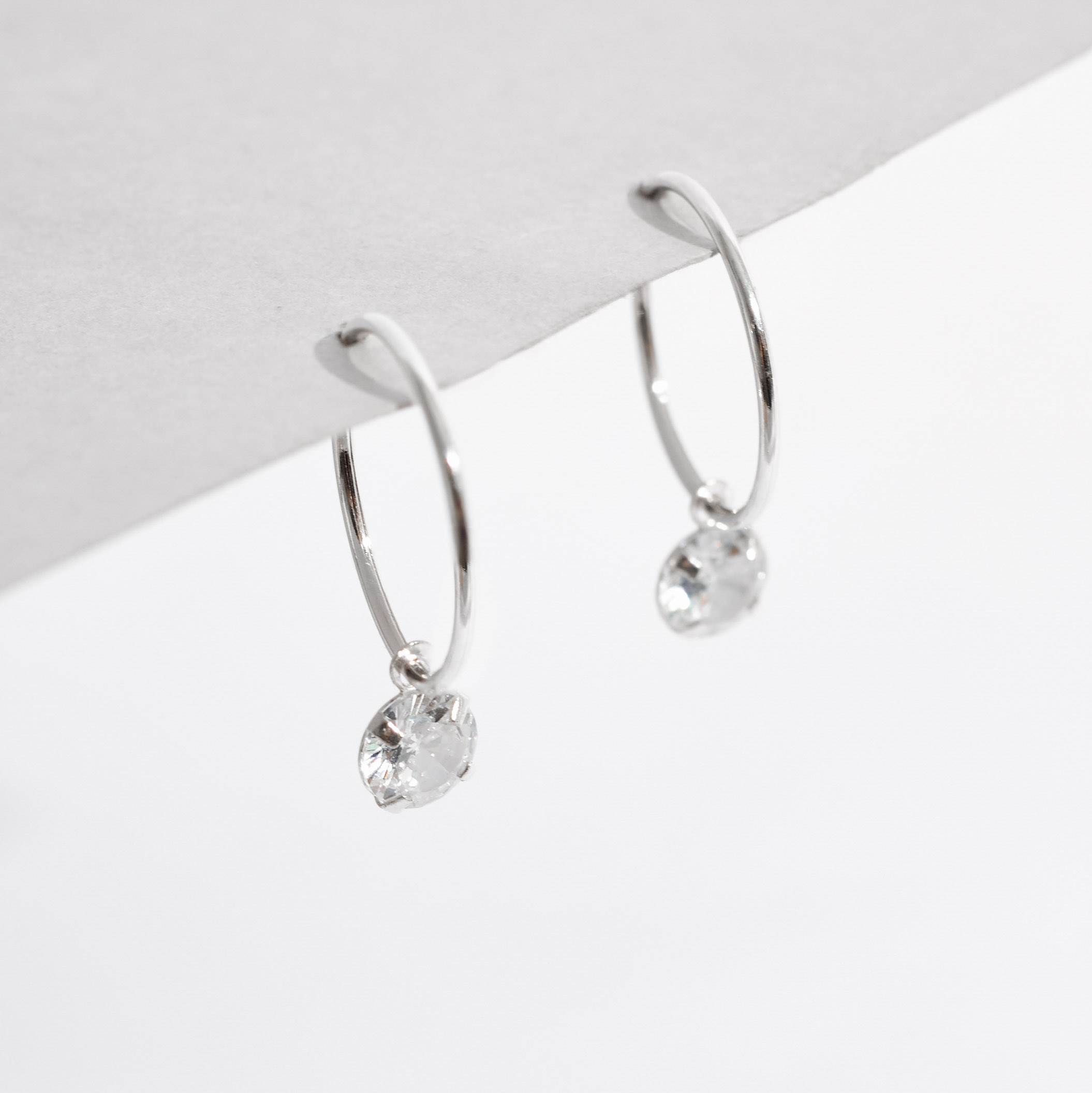 Imagem Argola 18mm pingente zircônia cristal