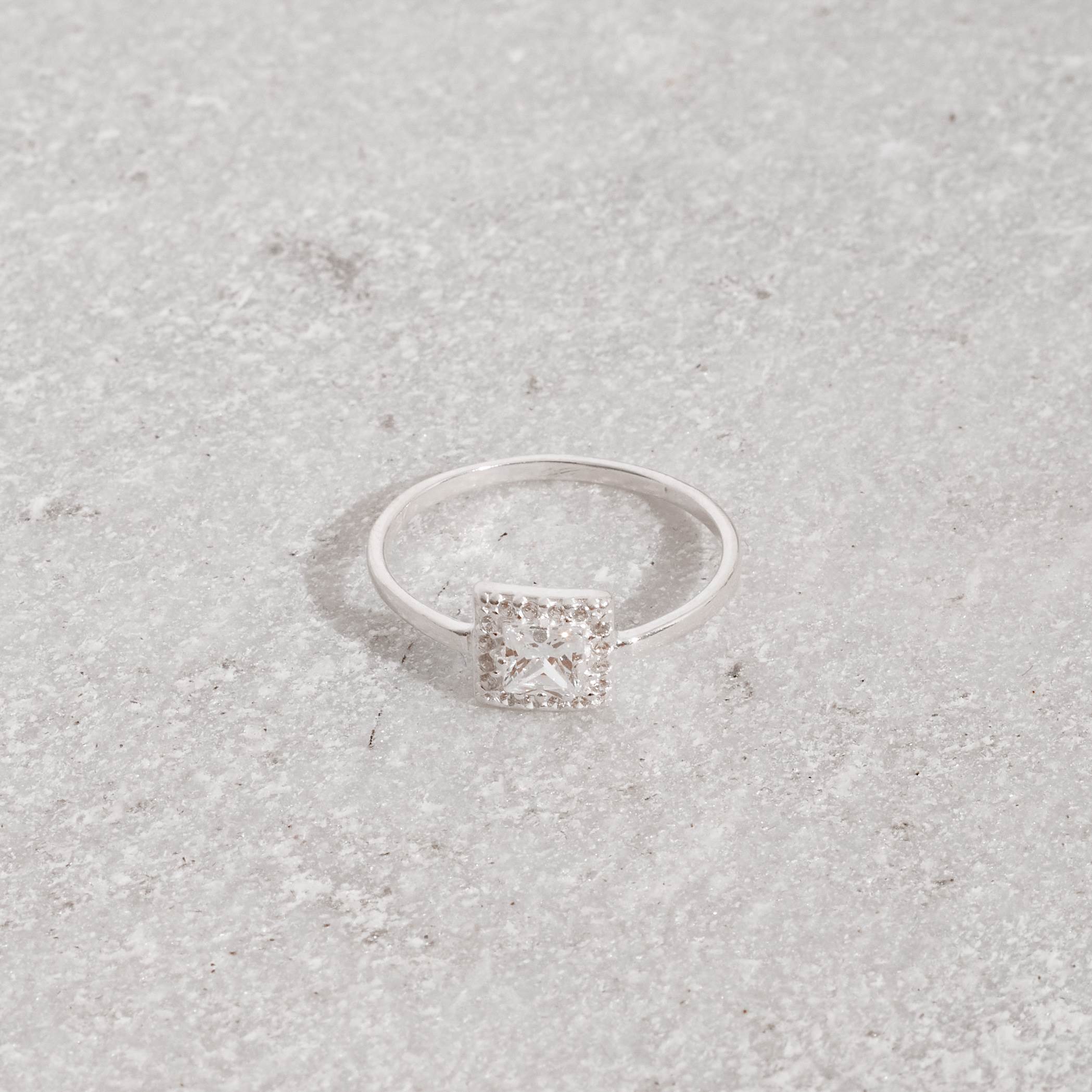 Imagem Anel quadrado cravejado