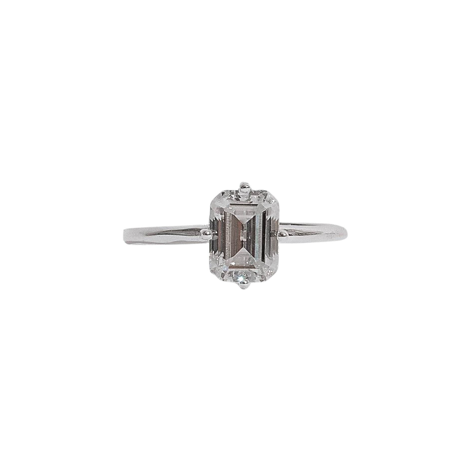 Imagem Anel solitário moissanite emerald 8x6mm