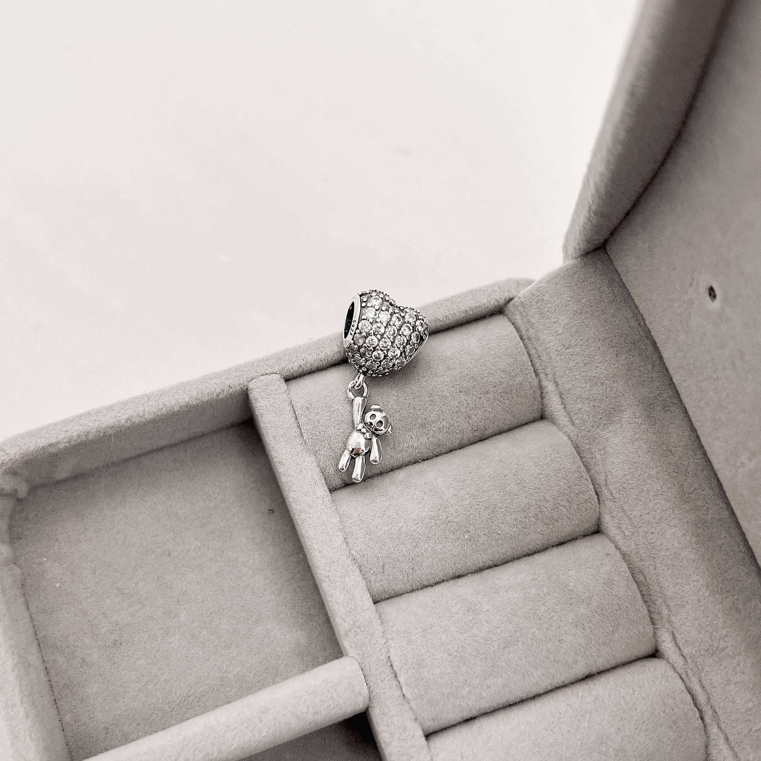 Imagem Secundária Berloque separador balão coração cravejado 11mm pingente urso envelhecido