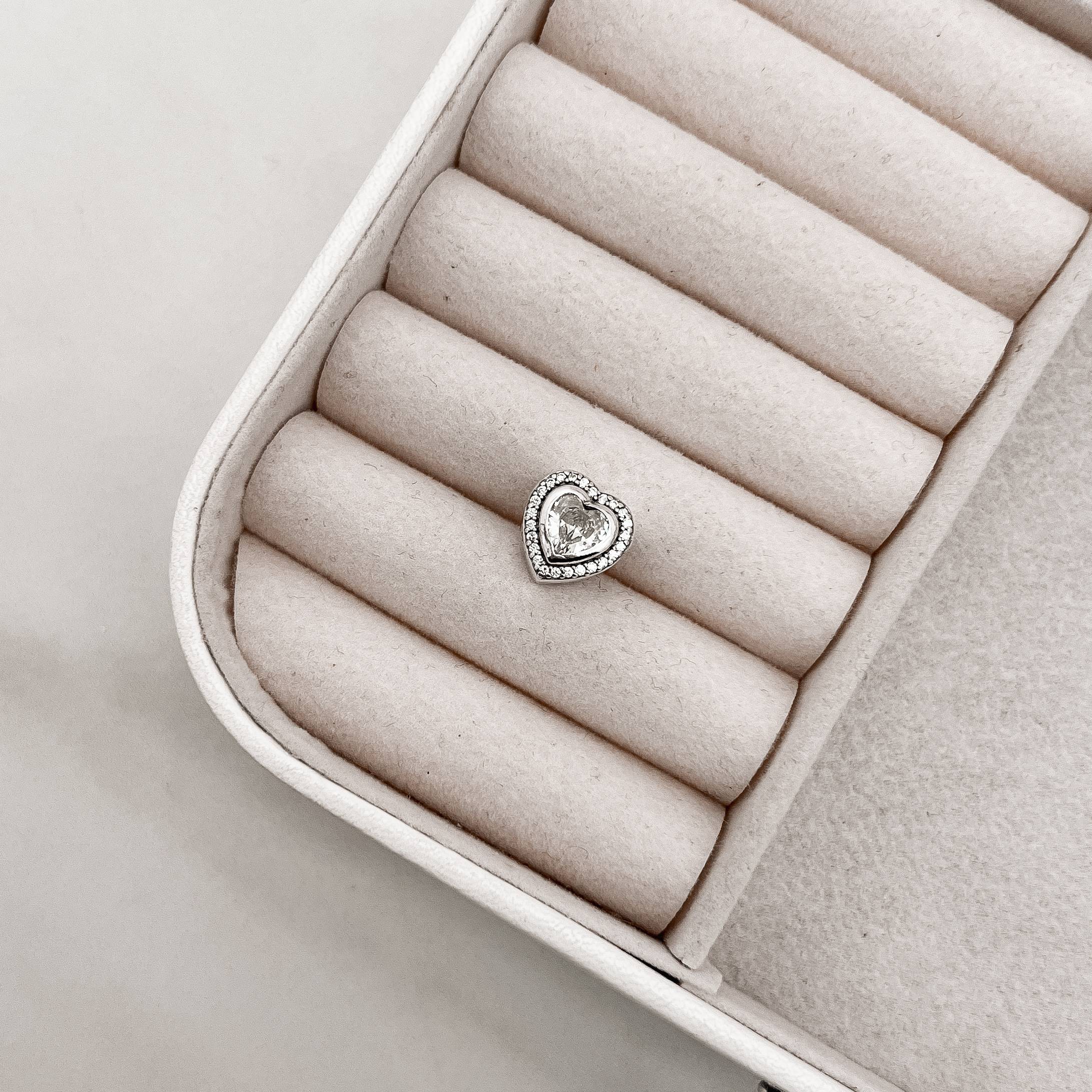 Imagem Secundária Berloque separador zircônia coração cristal com cravejado 11mm