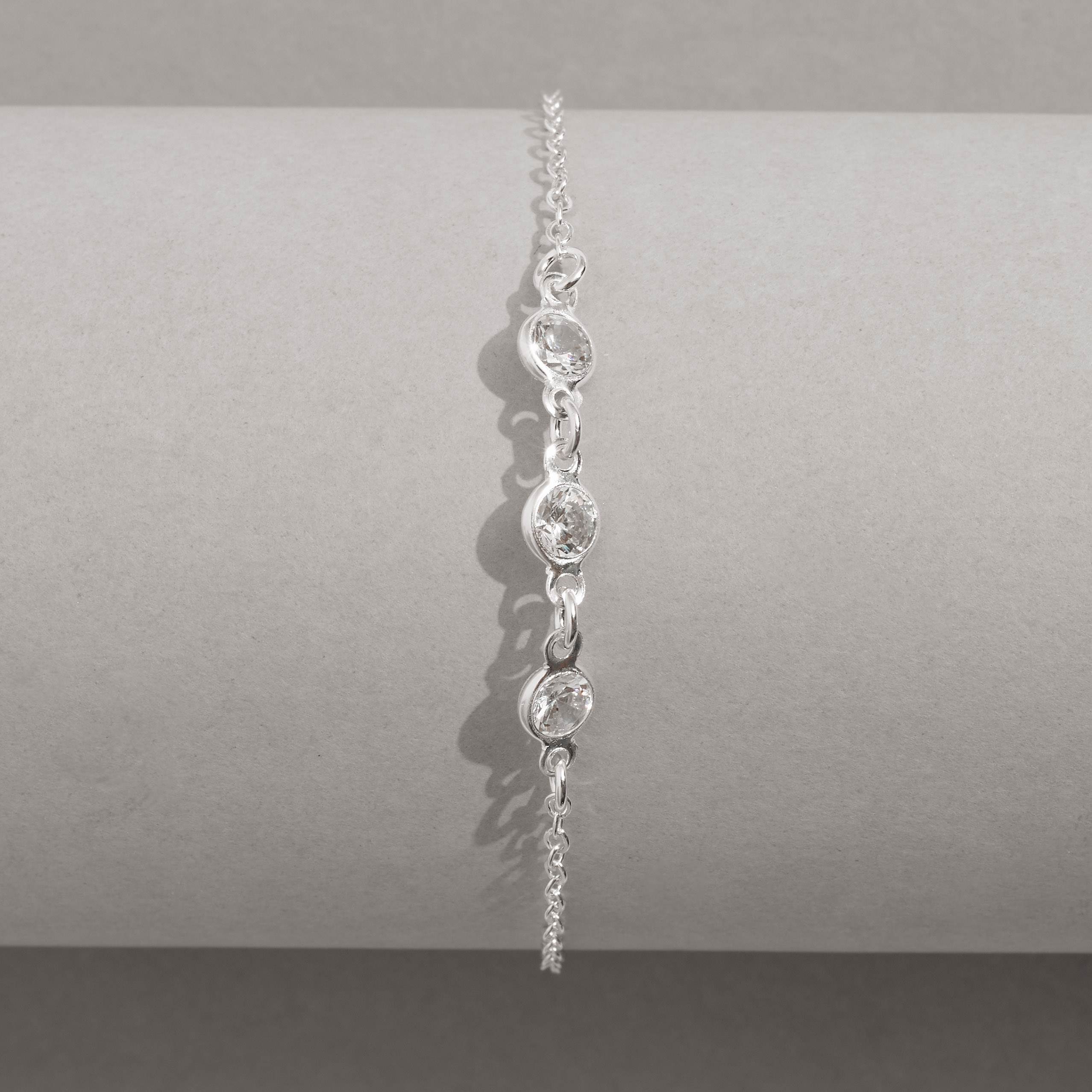 Imagem Secundária Pulseira infantil entremeios zircônias 4mm 15cm