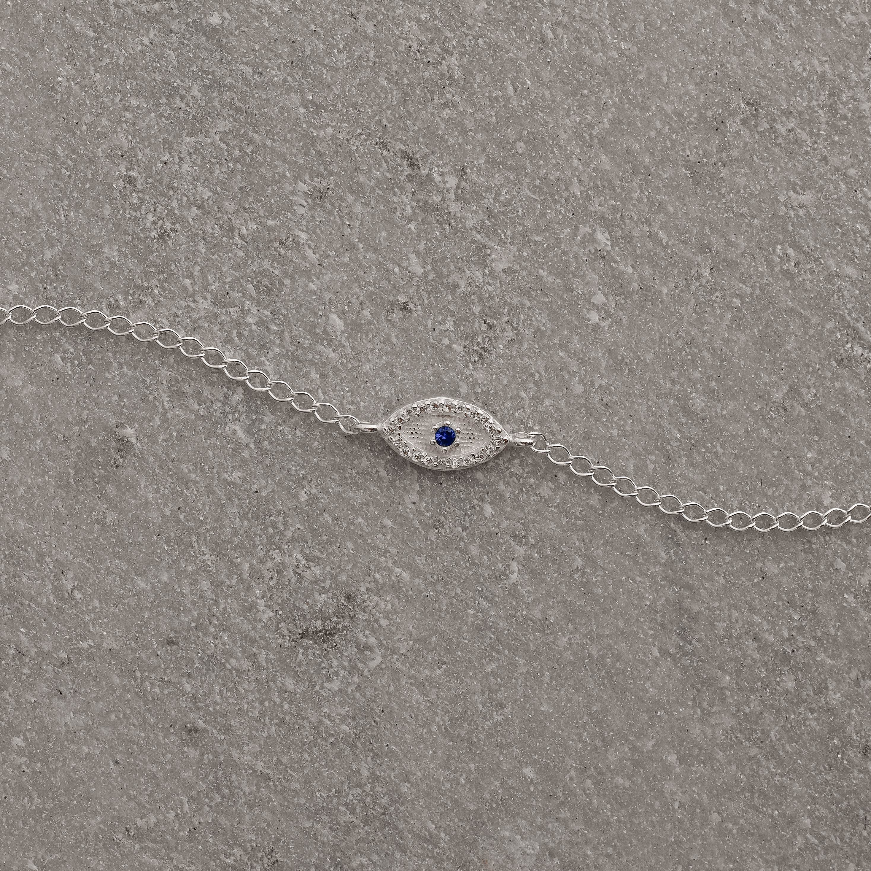 Imagem Secundária Pulseira entremeio olho cravejado detalhe zircônia azul 12mm