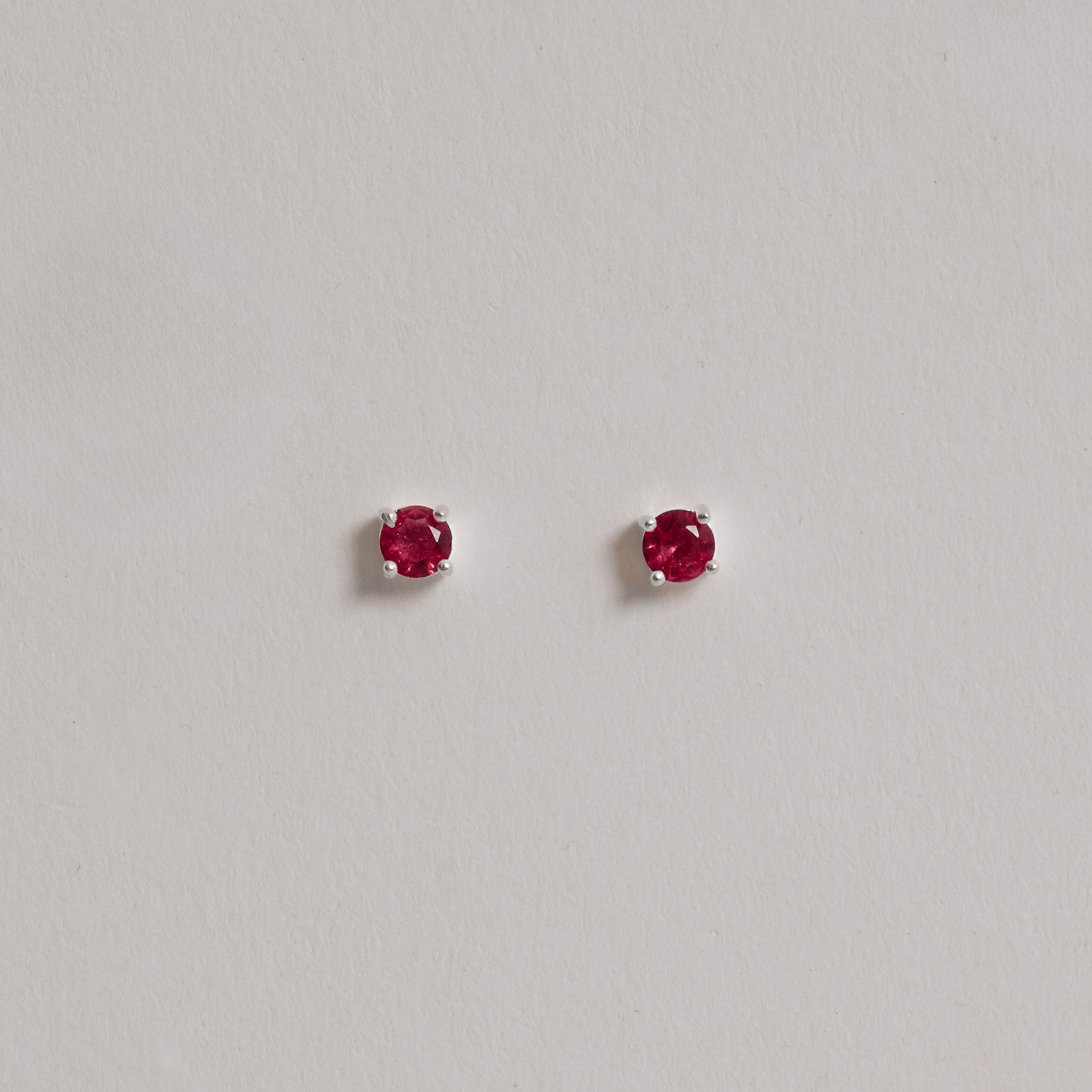 Imagem Secundária Conjunto brinco e colar zircônia redonda rubi 4mm 40cm