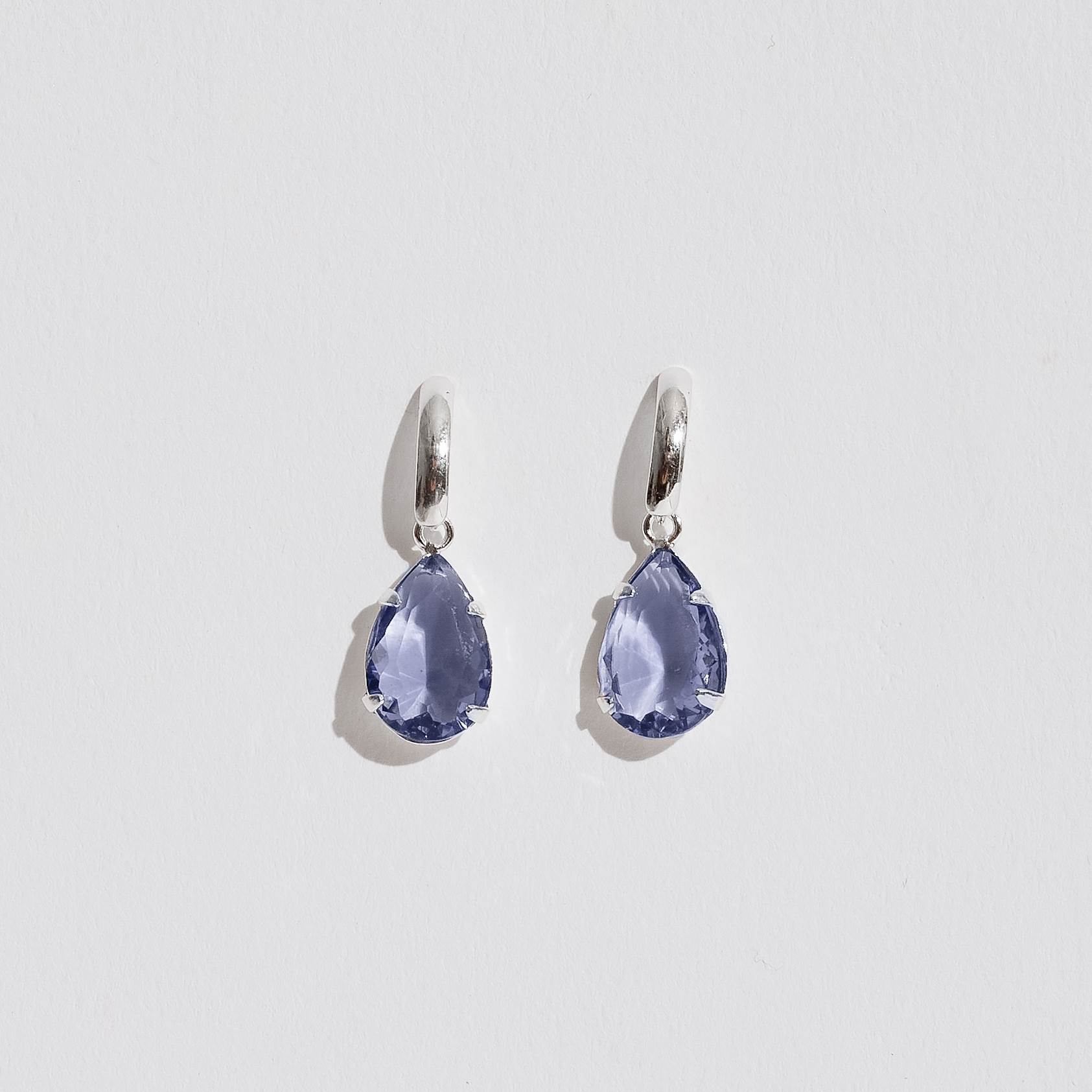 Imagem Brinco base com zircônia gota roxo 12mm