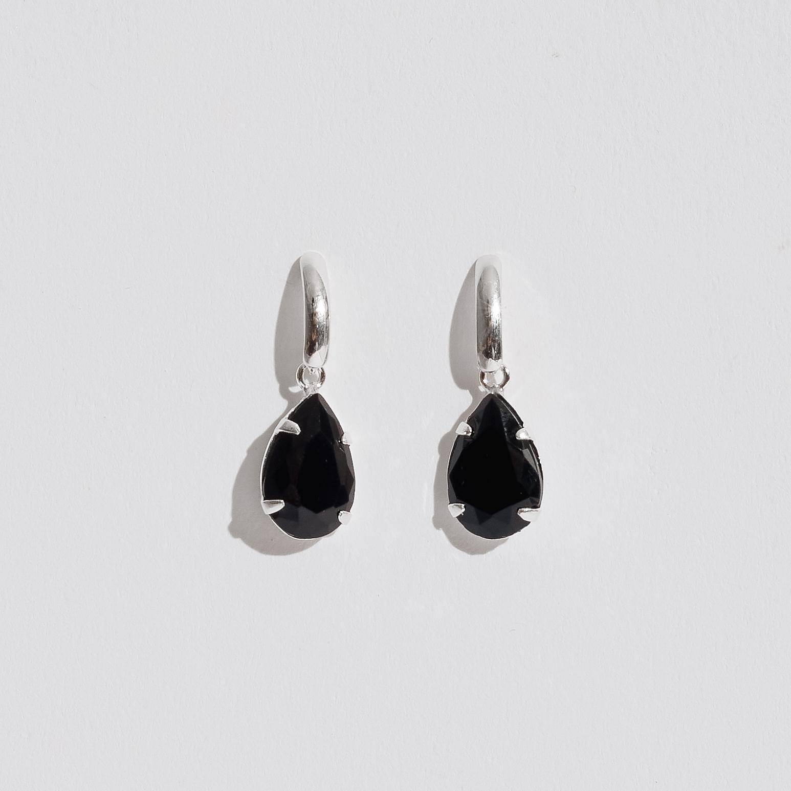 Imagem Brinco base com zircônia gota ônix 12mm