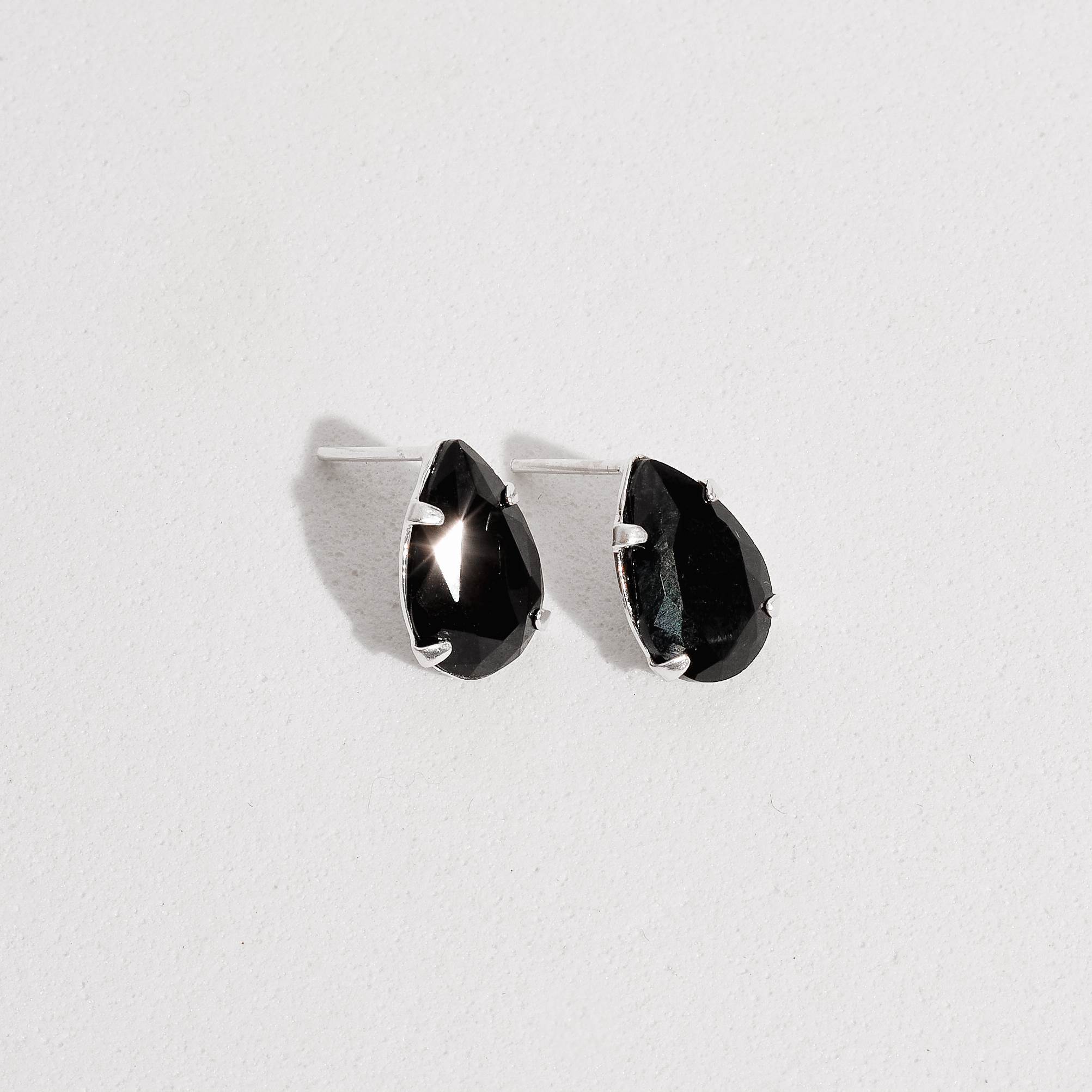 Imagem Secundária Brinco zircônia gota ônix 12mm