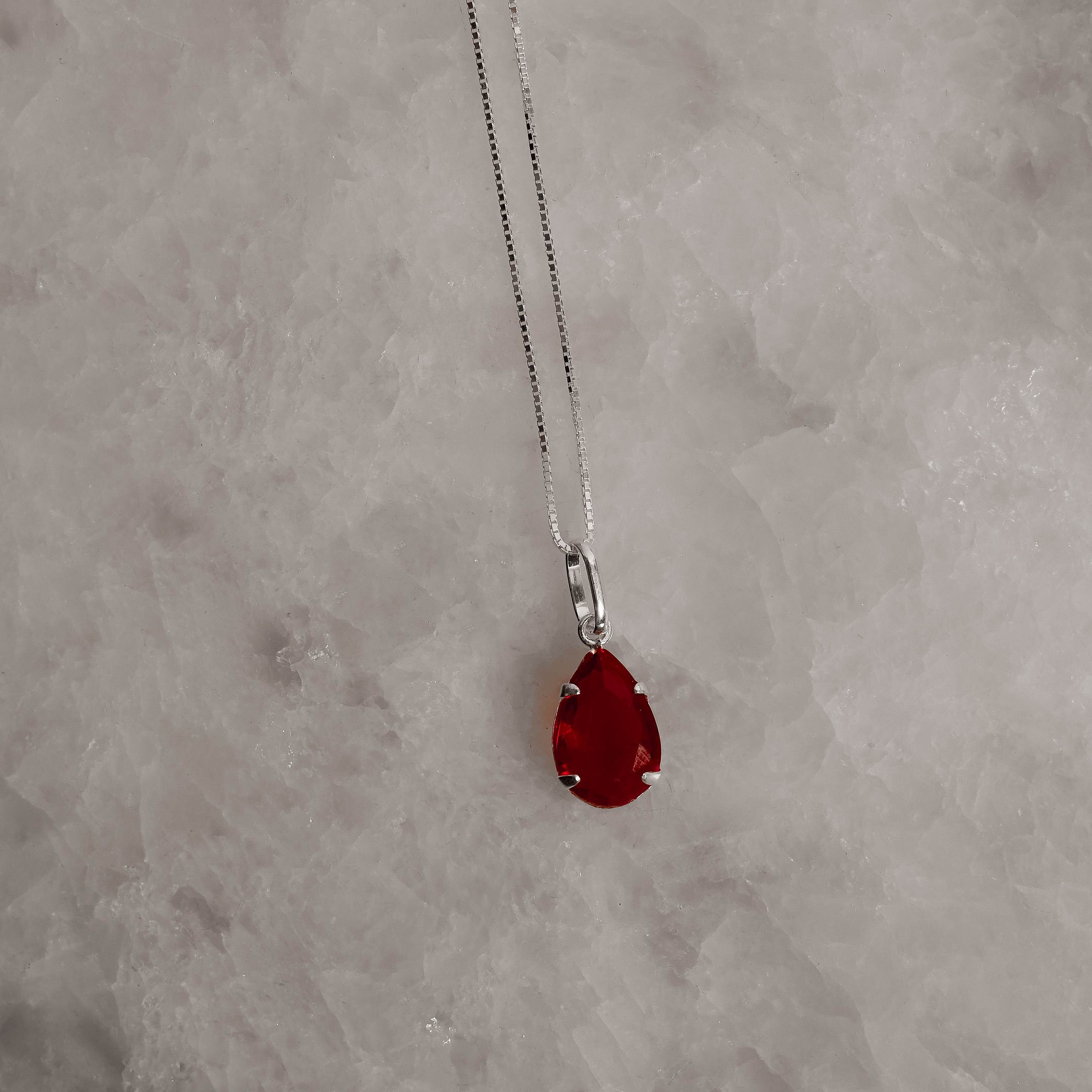 Imagem Secundária Colar pingente zircônia gota vermelha 12mm 45cm