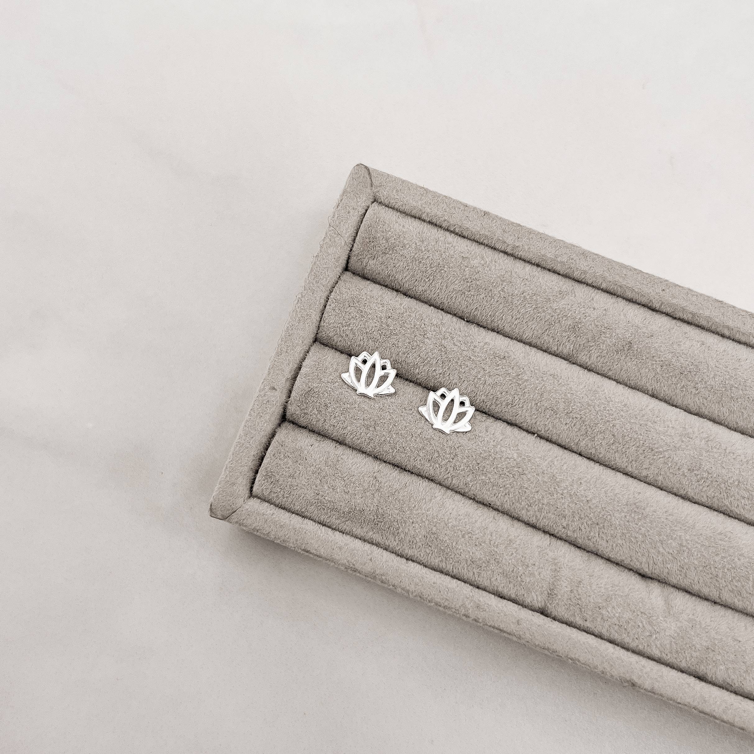 Imagem Brinco flor de lótus 8mm