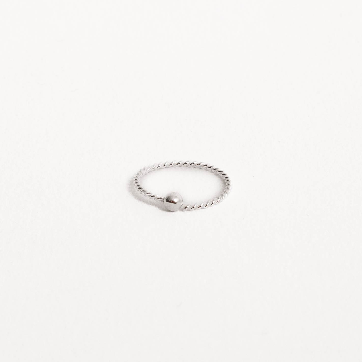 Piercing nariz argola torcida com bola 10mm