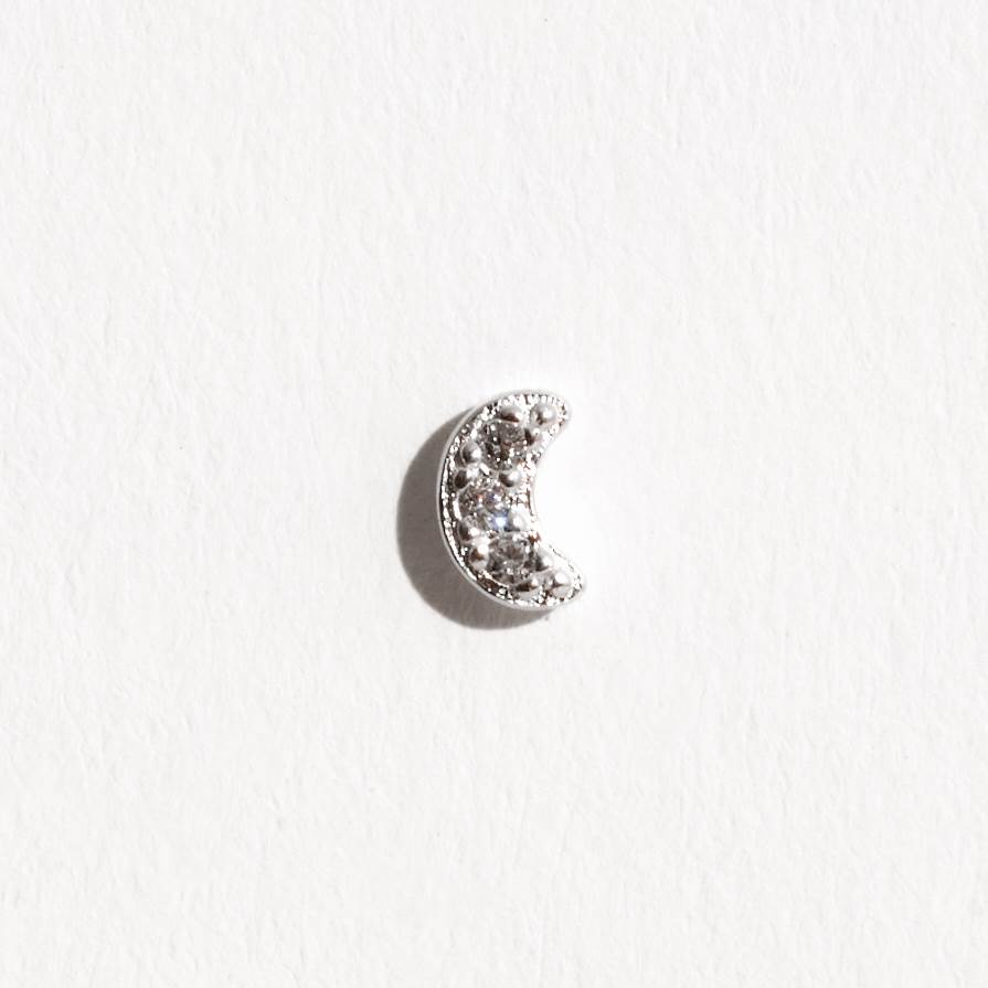 Piercing haste lua cravejada 5mm orelha direita
