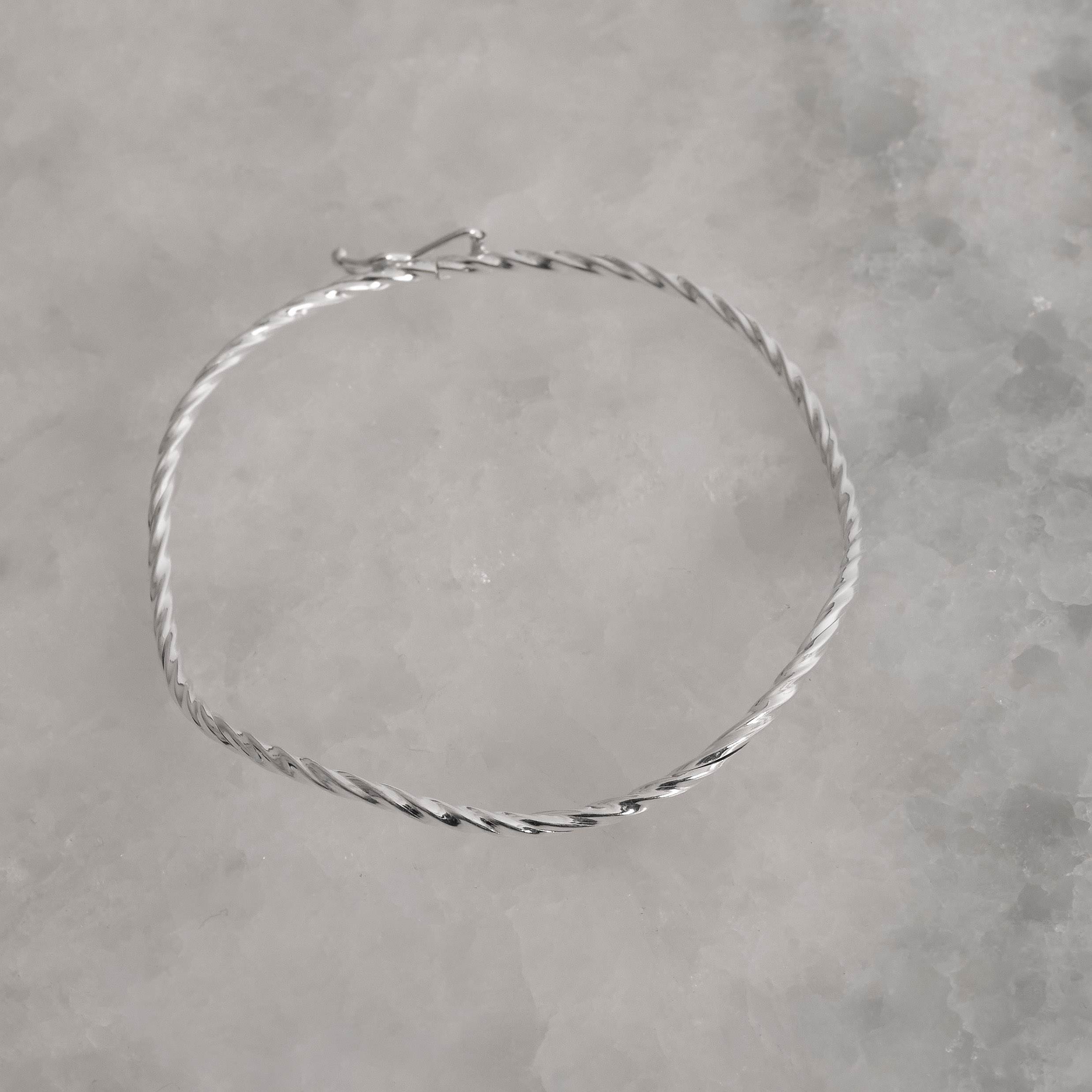 Imagem Secundária Bracelete 2.0 fio torcido ondulado