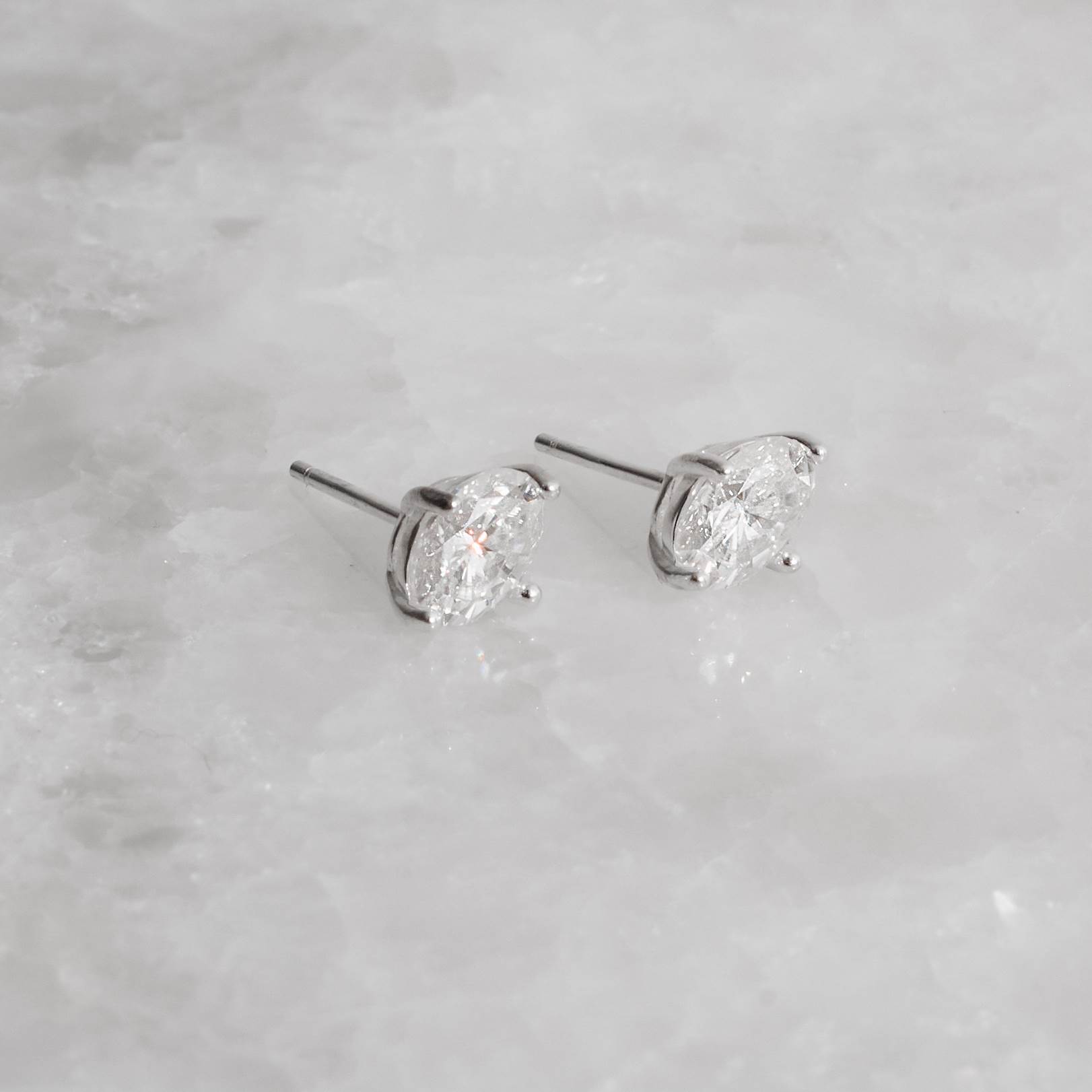 Imagem Secundária Brinco moissanite oval 7x5mm