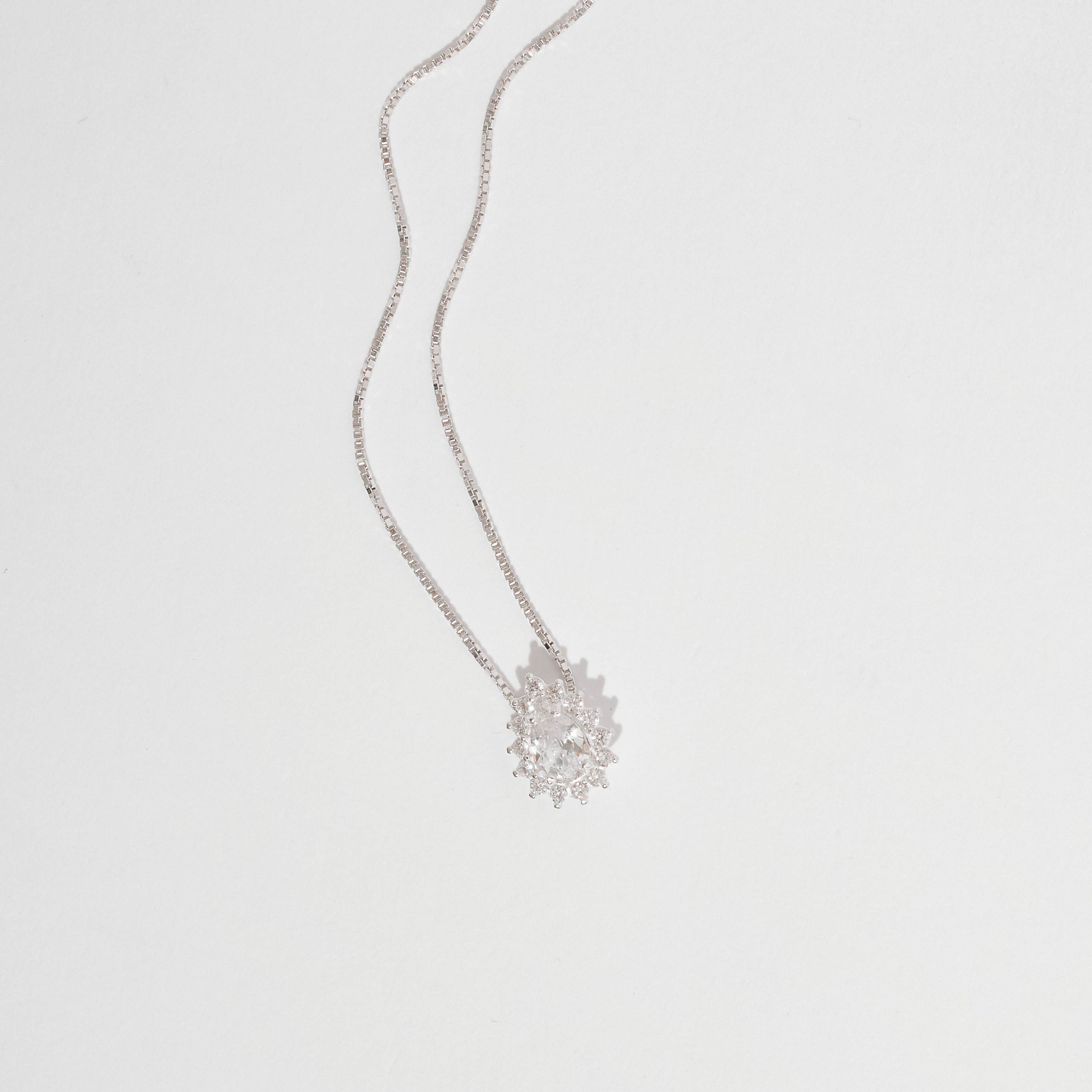 Imagem Colar zircônia gota com cravejado 10mm 45cm