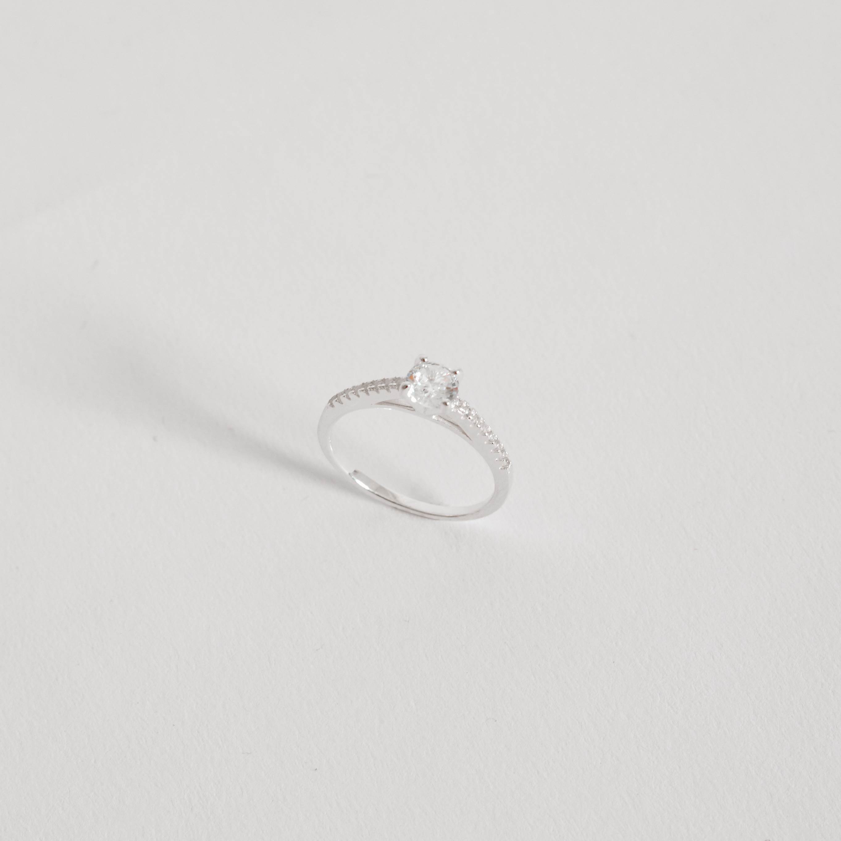 Imagem Secundária Anel meia aliança e solitário 5mm