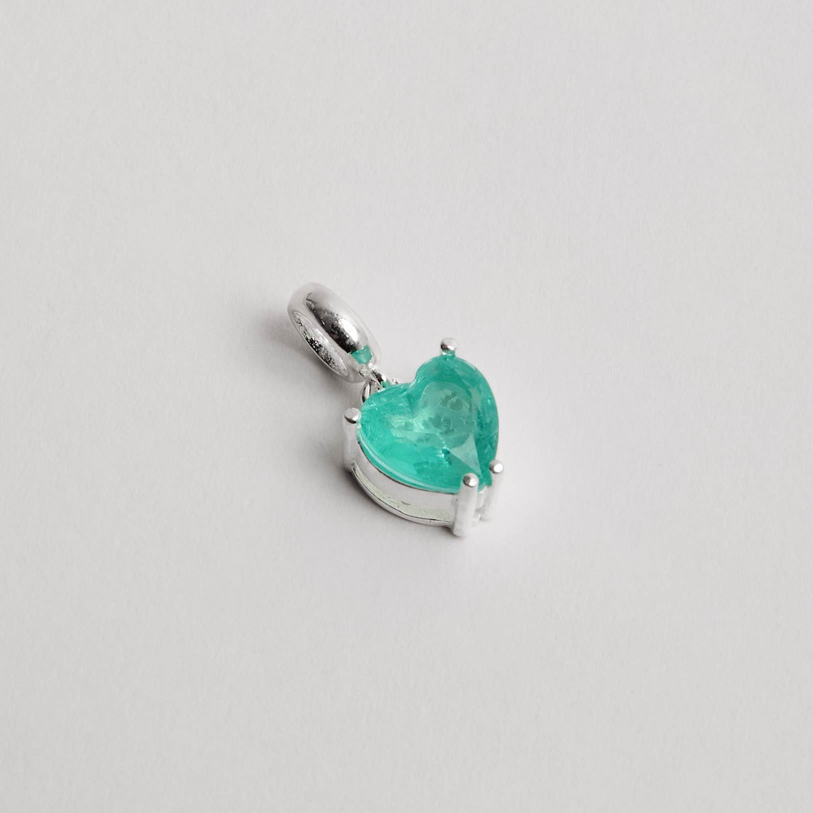 Berloque pingente zircônia coração verde fusion 8mm