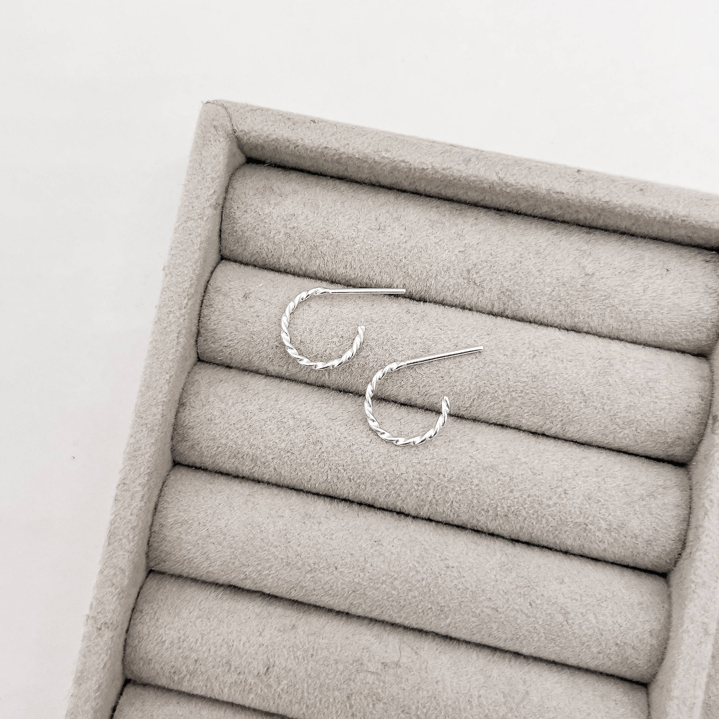 Argola fio torcido 11mm tarraxa