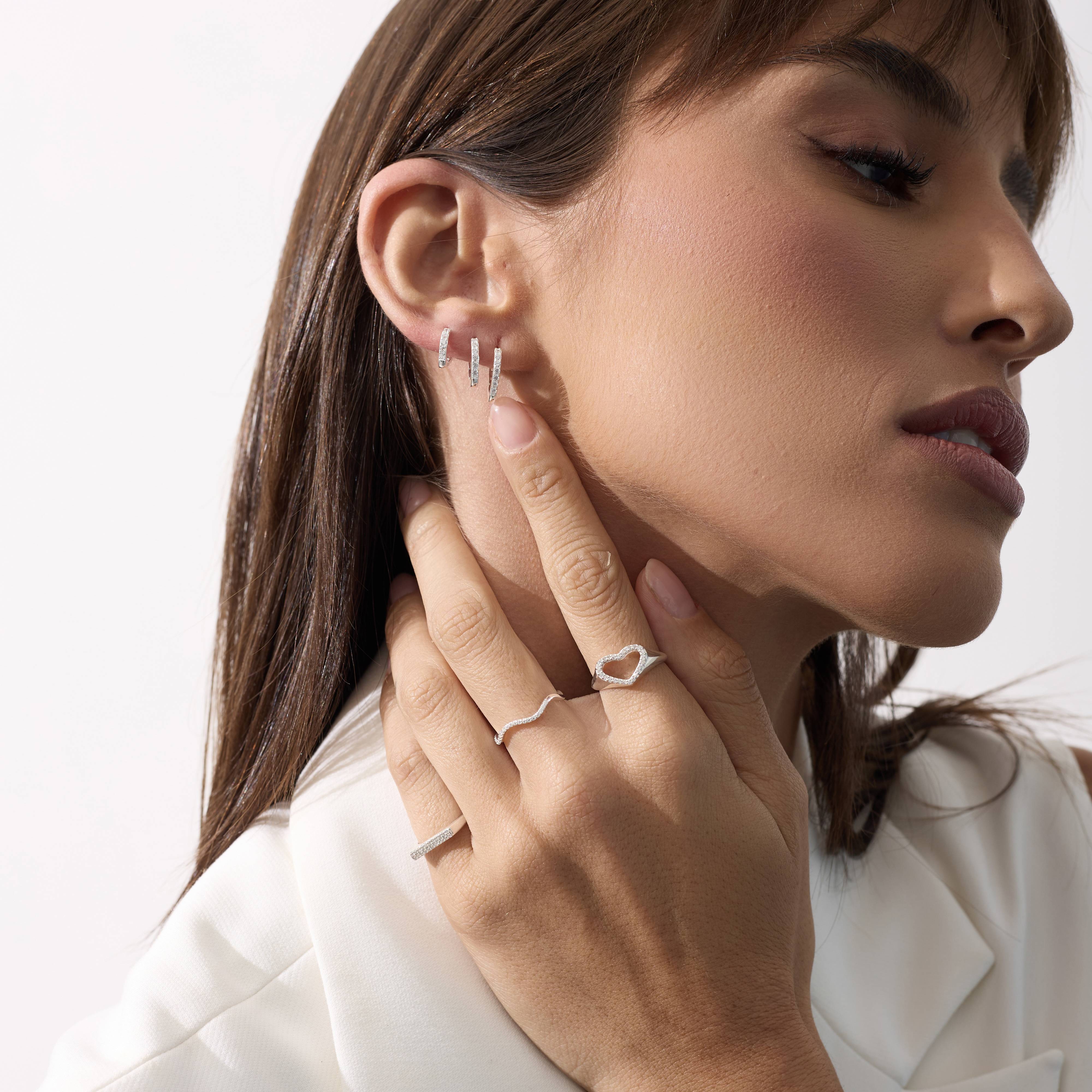 Imagem Secundária Anel coração vazado todo cravejado