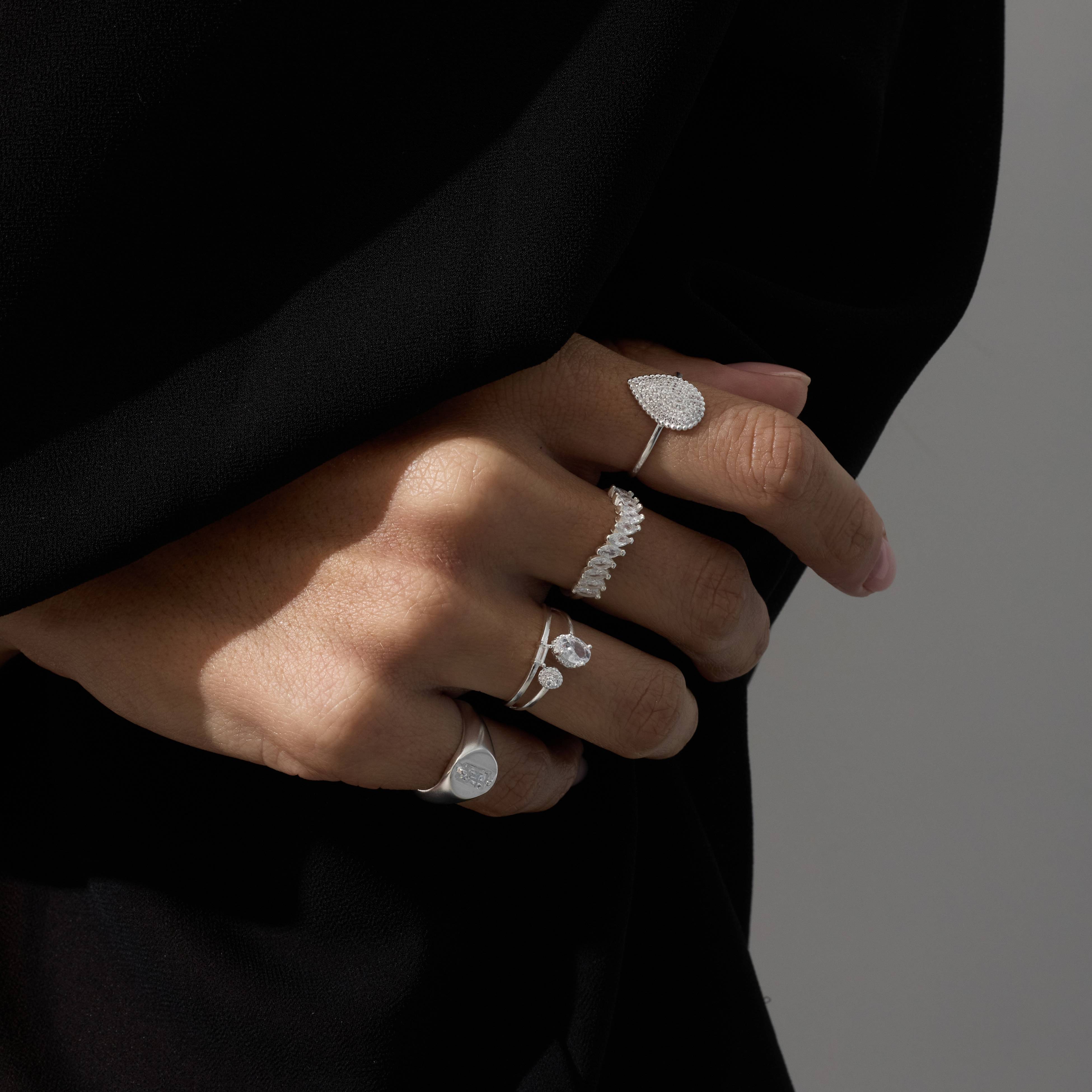 Imagem Secundária Anel ondulado zircônias navete